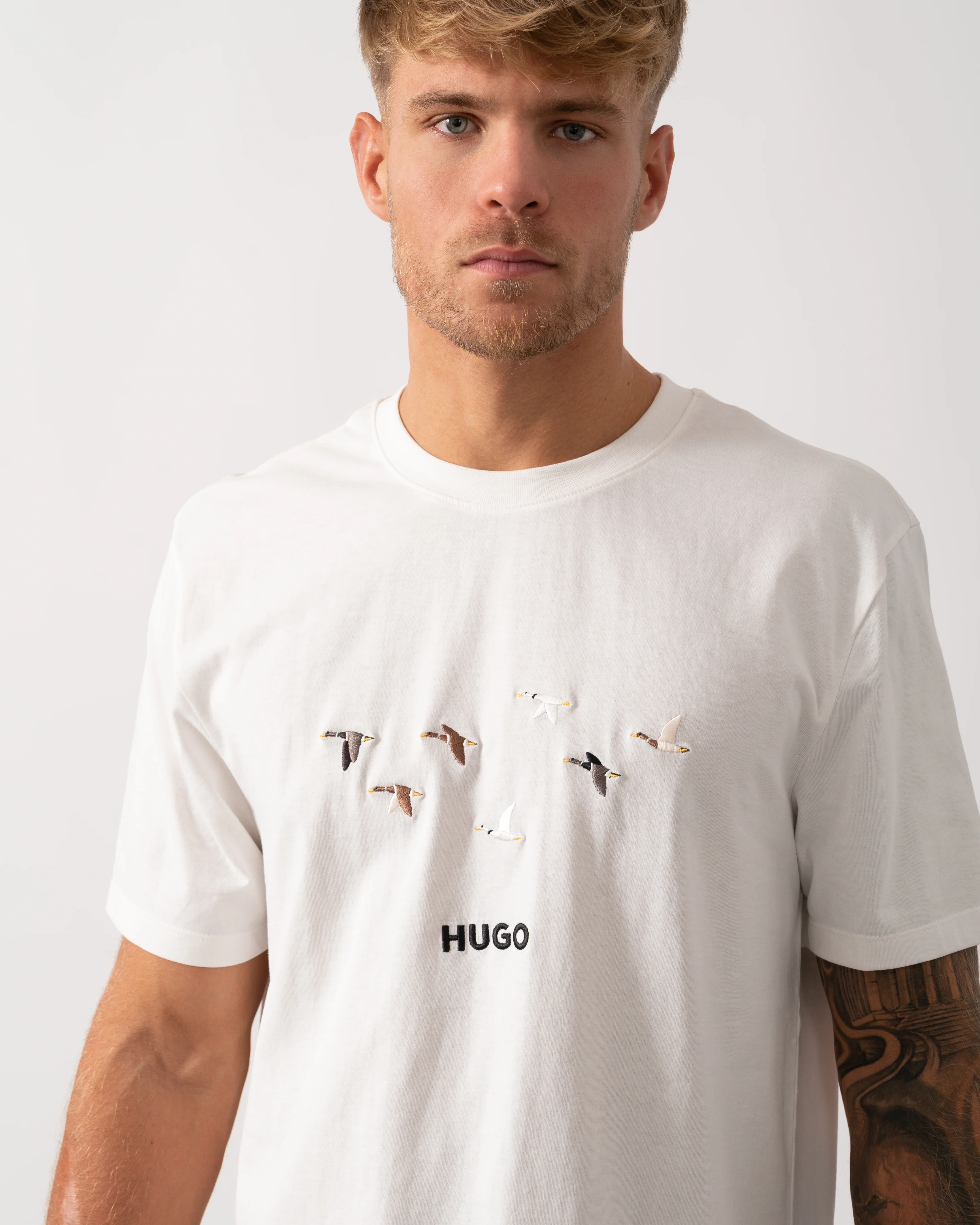 HUGO Dugolini Mens Cotton-Jersey T-Shirt with Embroidered Logo Artwork - Natural 102 - Image 2