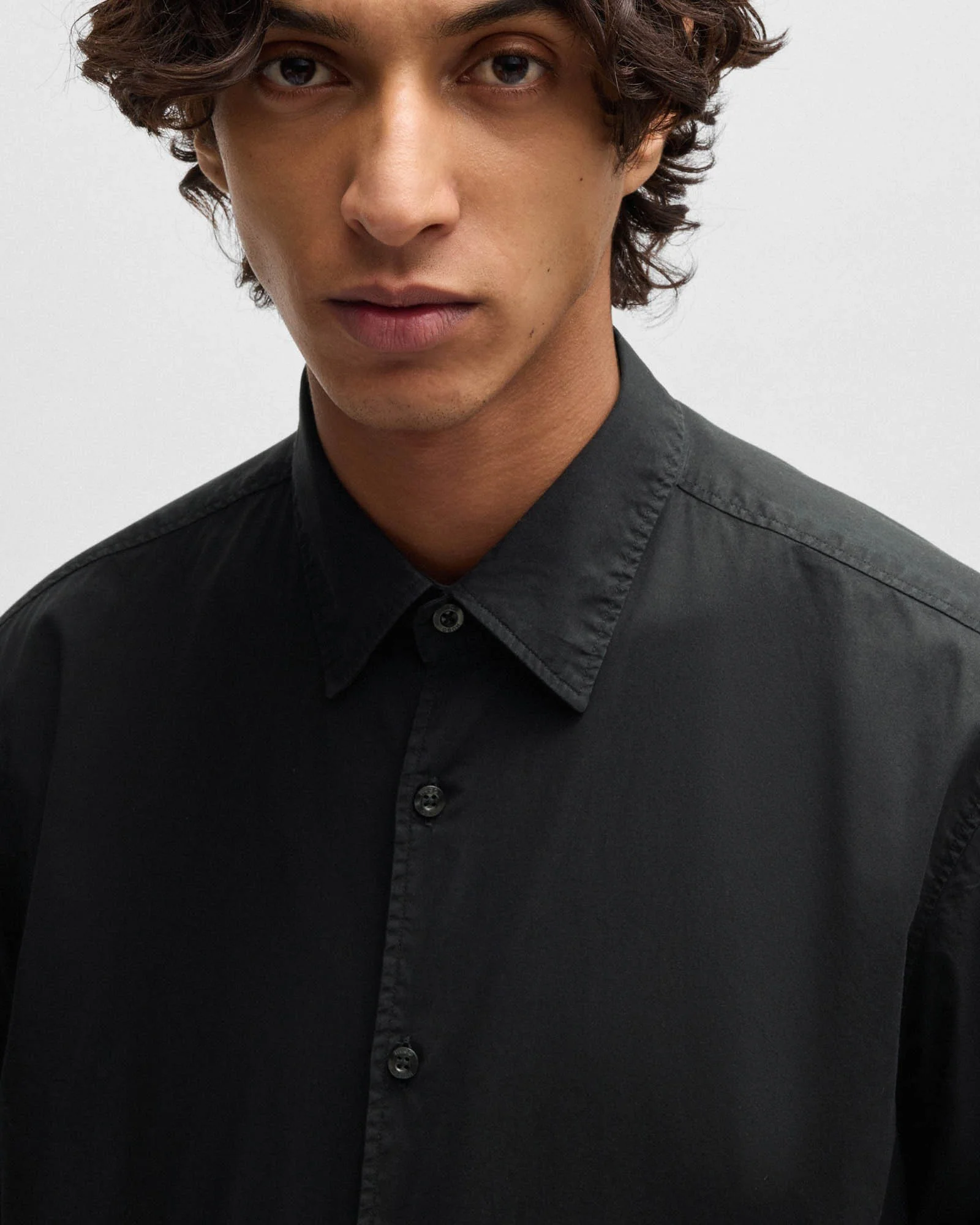 HUGO Ermo Mens Slim-Fit Shirt in Stretch-Cotton Canvas - Black 001 - Image 2