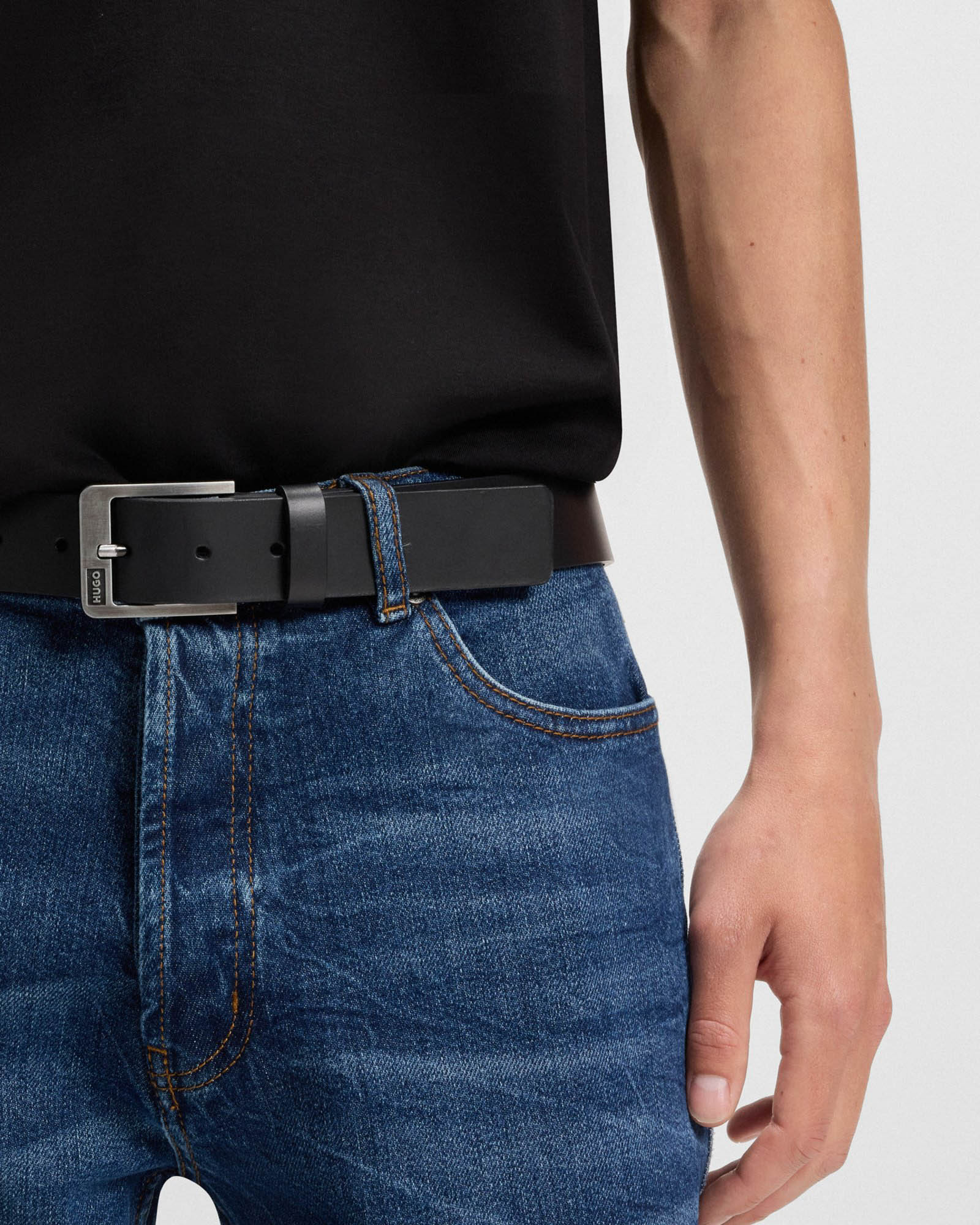 HUGO Grover Mens Italian-Leather Belt with Brushed Logo Buckle - Black 001 - Image 3