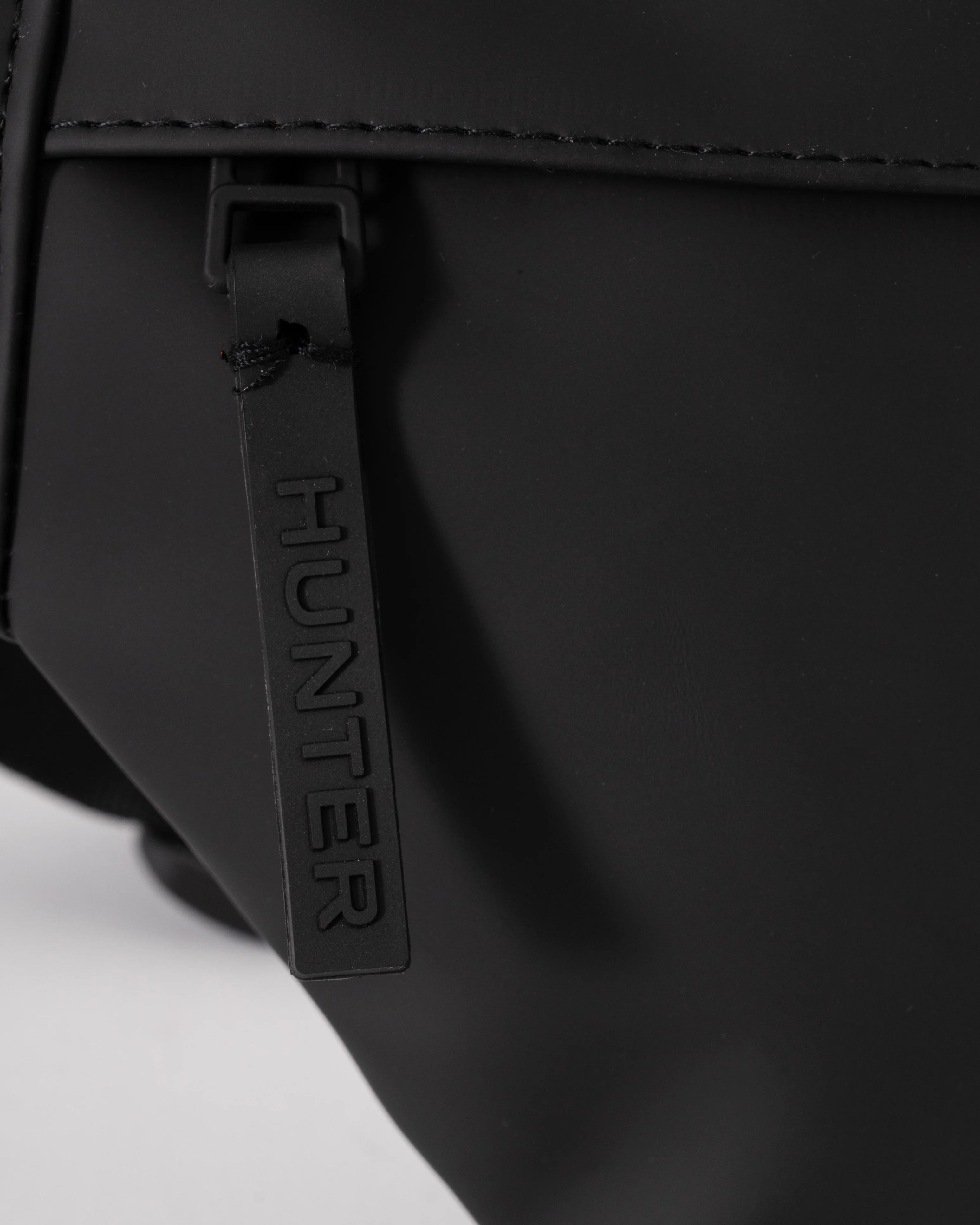 Hunter Crieff Waist Bag - Black - Image 4