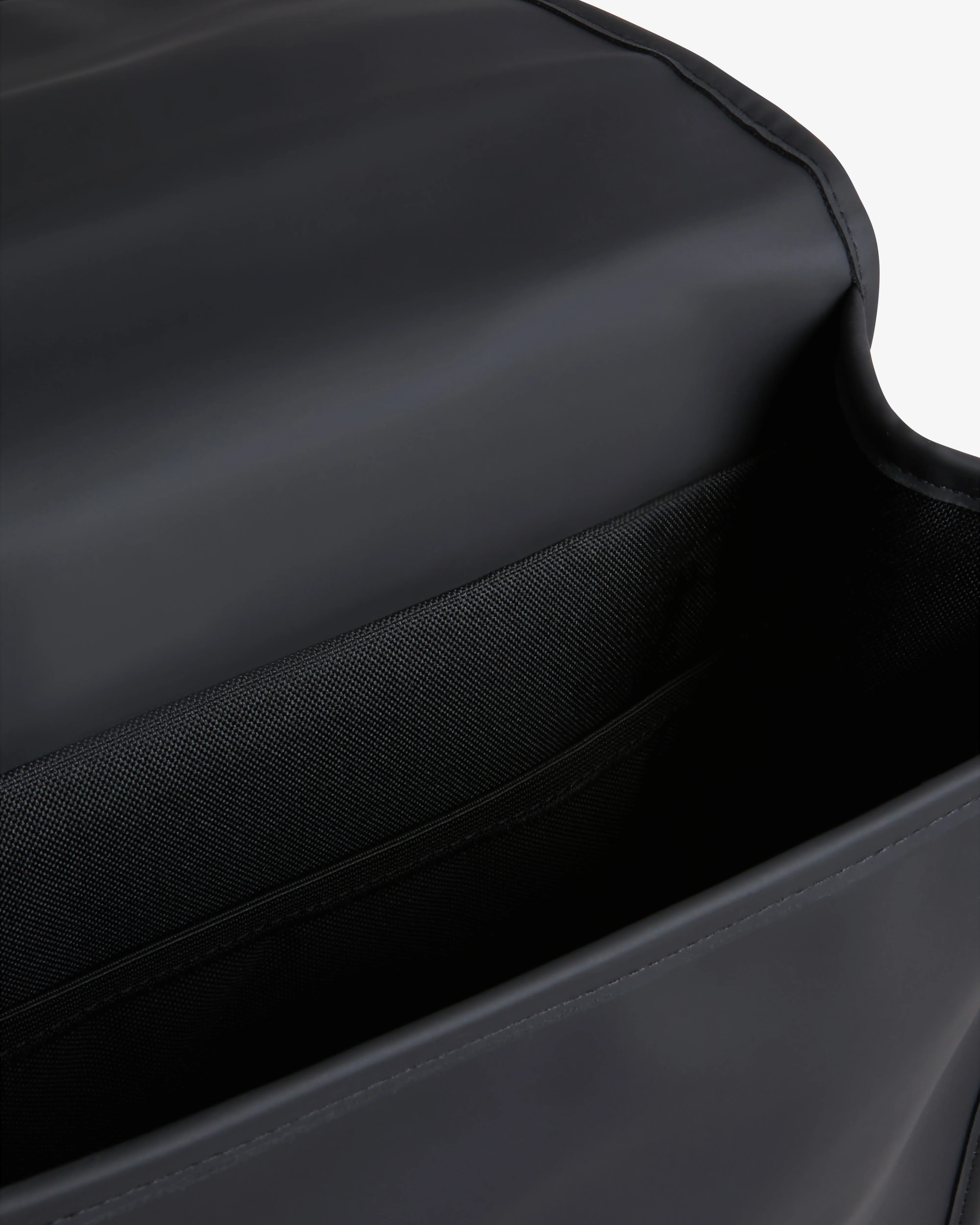 Hunter Crovie Backpack - Black - Image 4