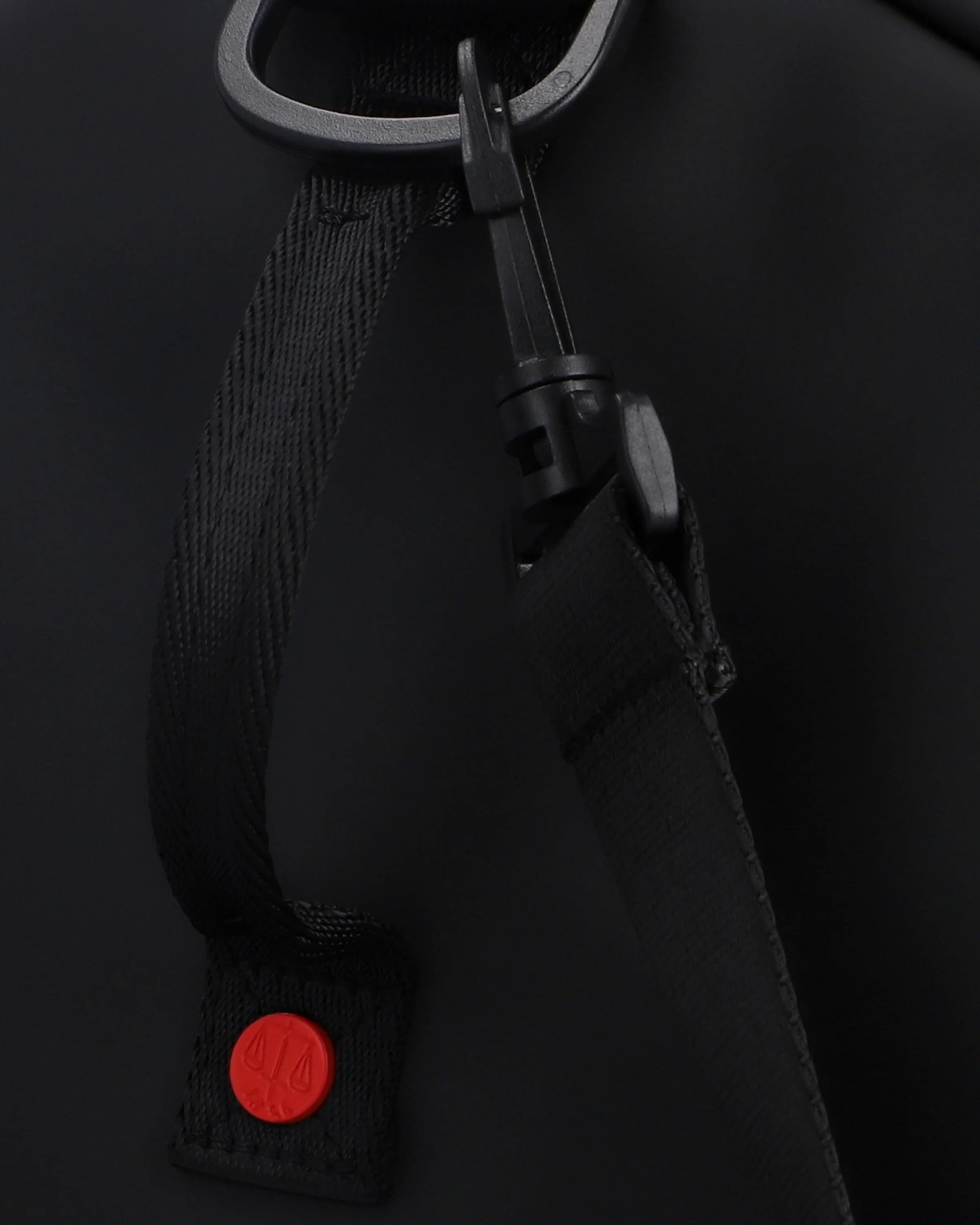 Hunter Downpour Cabin Barrel Bag - Black - Image 3