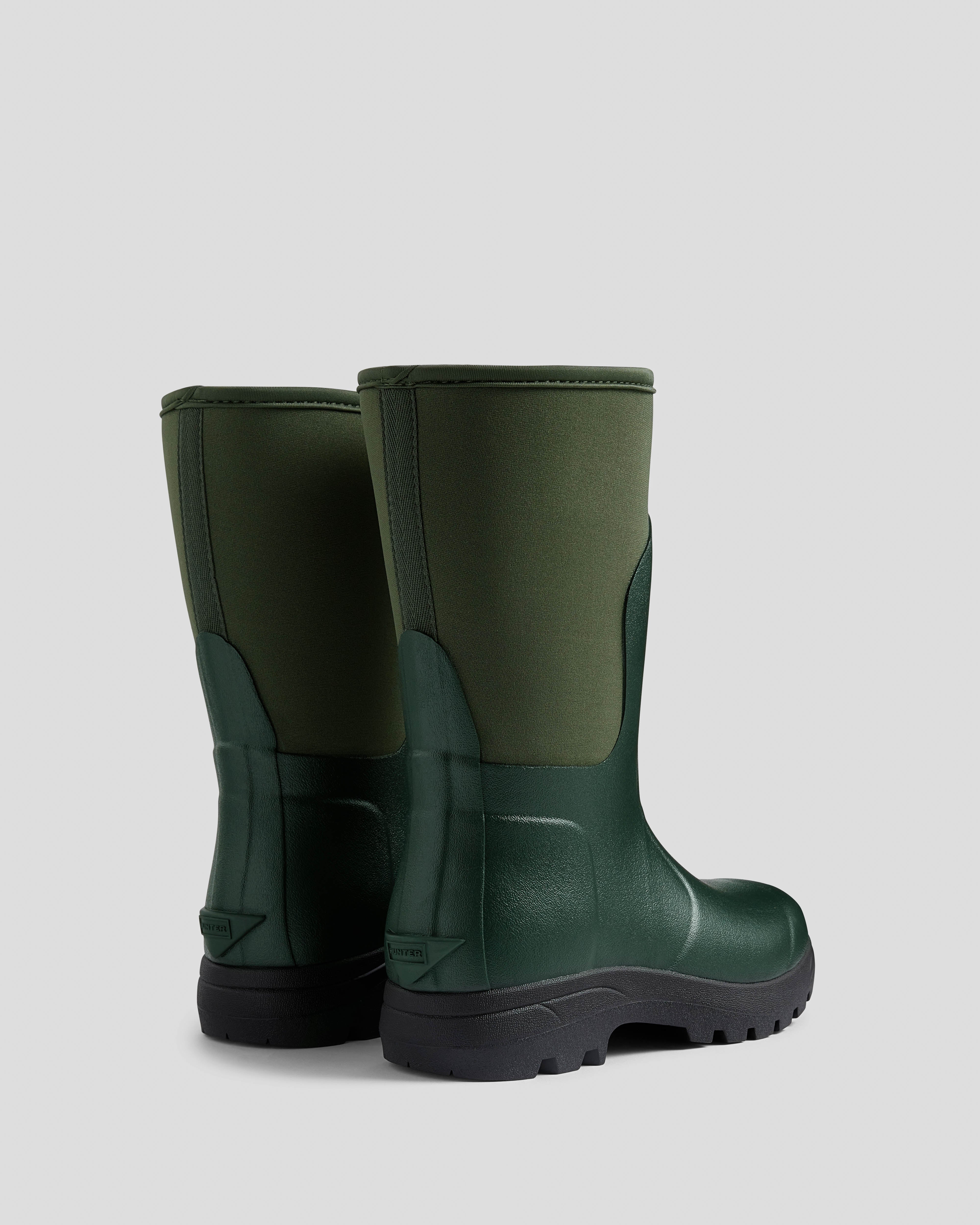 Hunter Unisex Balmoral Neoprene Short Boot - Dark Olive/Black - Image 3