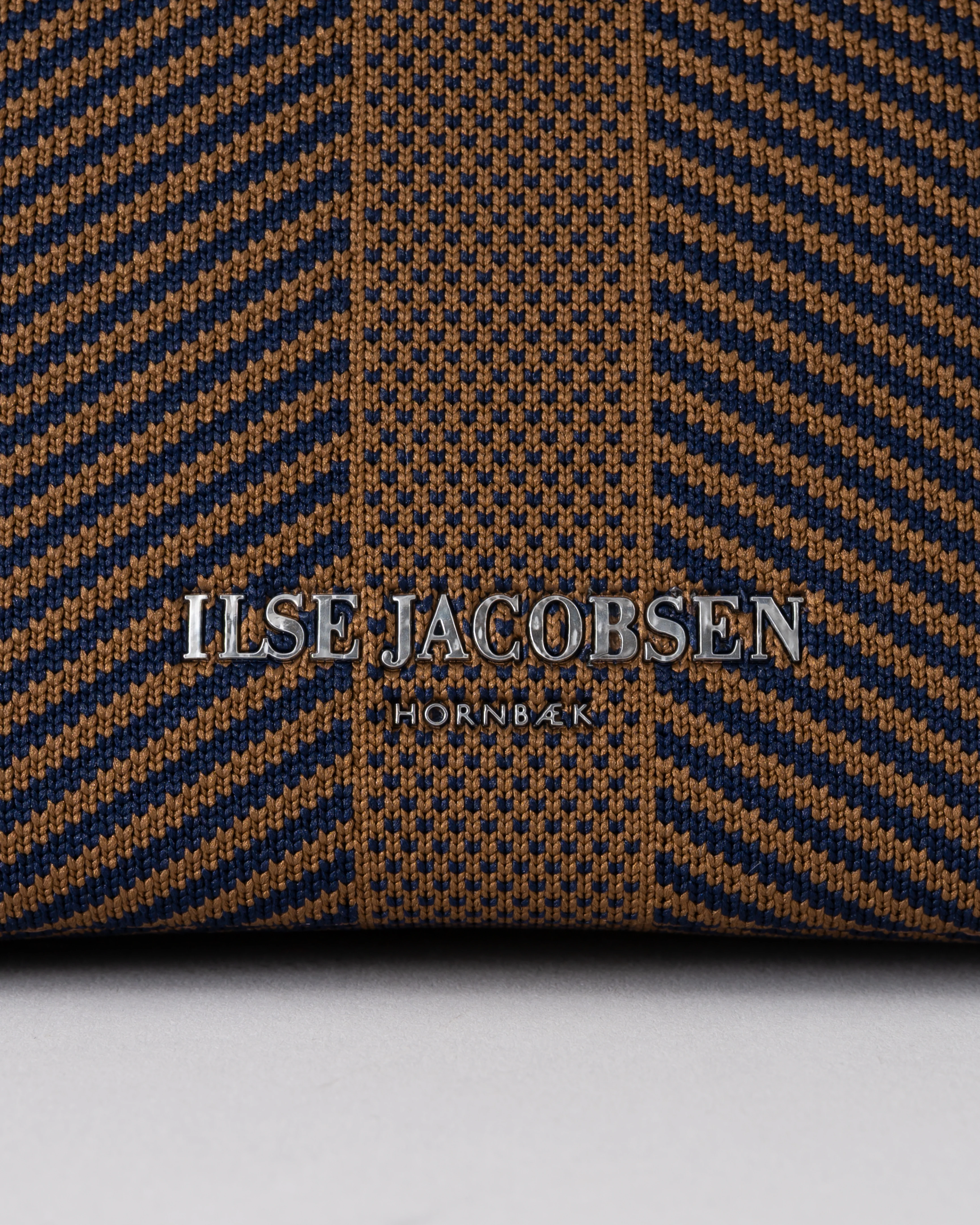 Ilse Jacobsen Knitty Womens Knitted Makeup Bag - Dark Indigo Buckthorn Brown 660261 - Image 3