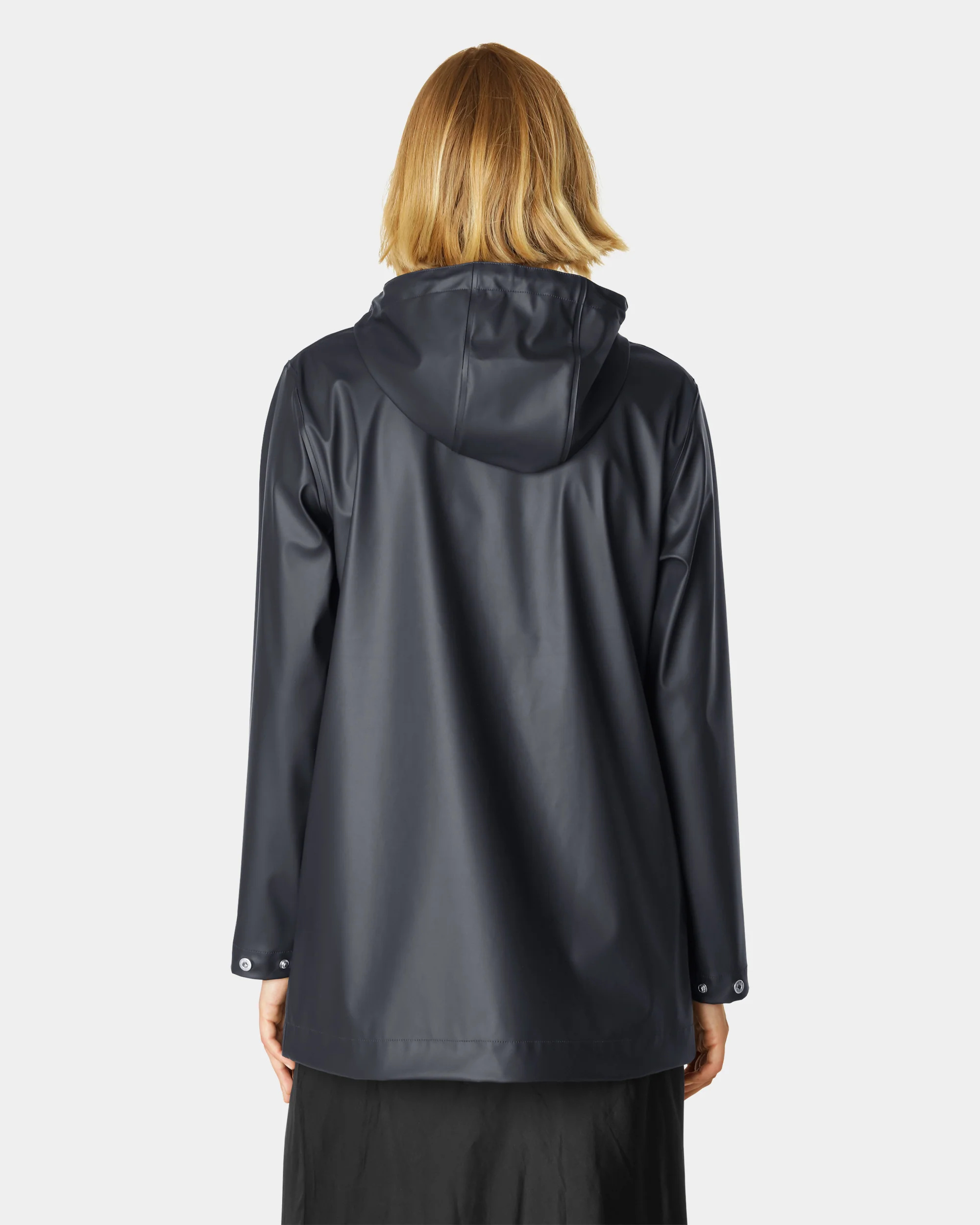 Ilse Jacobsen Rain Womens Short Rubberised Raincoat - Dark Indigo 660 - Image 4