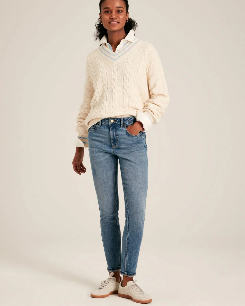 Joules Dibly Womens V-Neck Cable Knit Jumper - Cream/Blue - Image 2