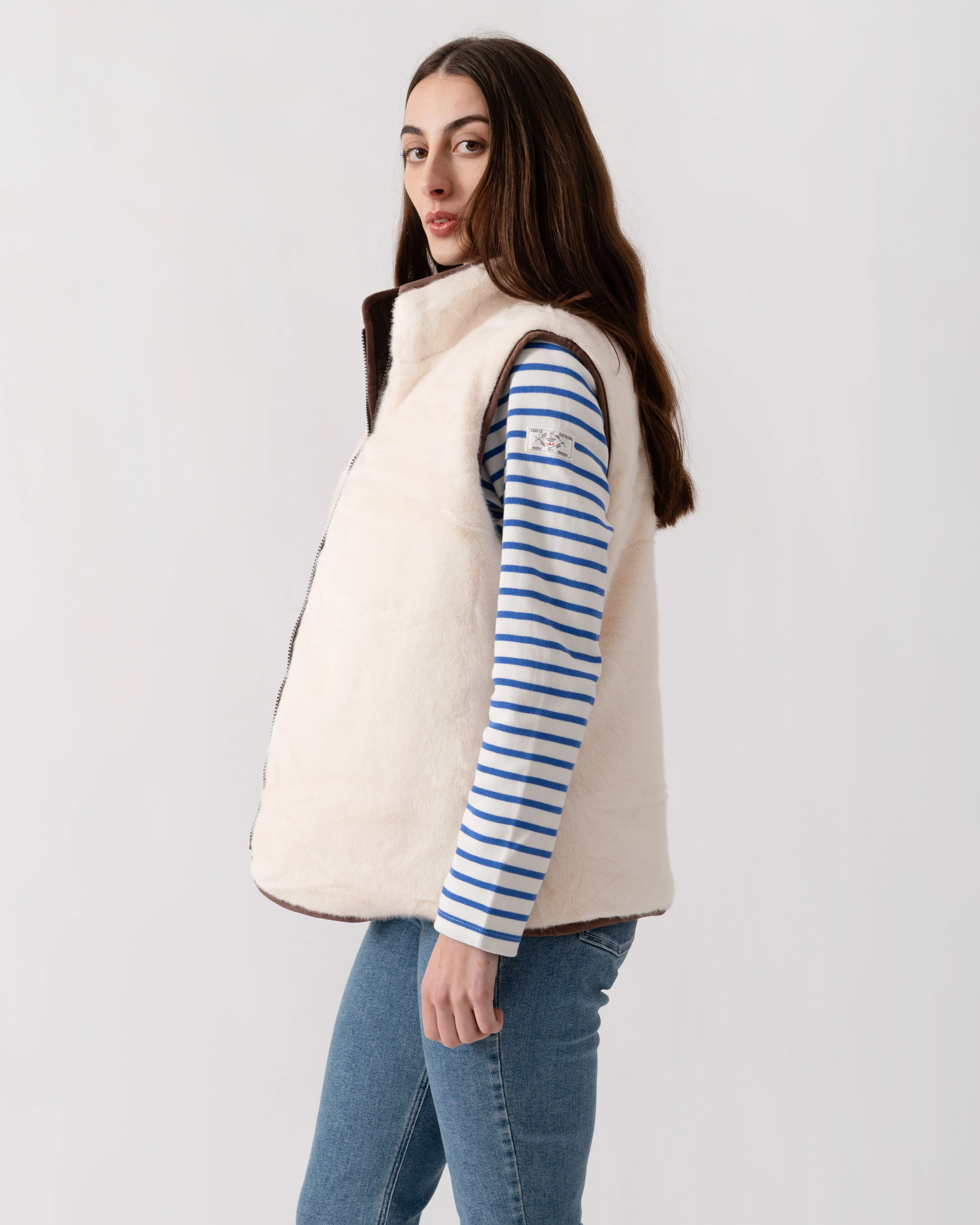 Joules Womens Reversible Faux Fur Gilet - Brown/Cream - Image 2