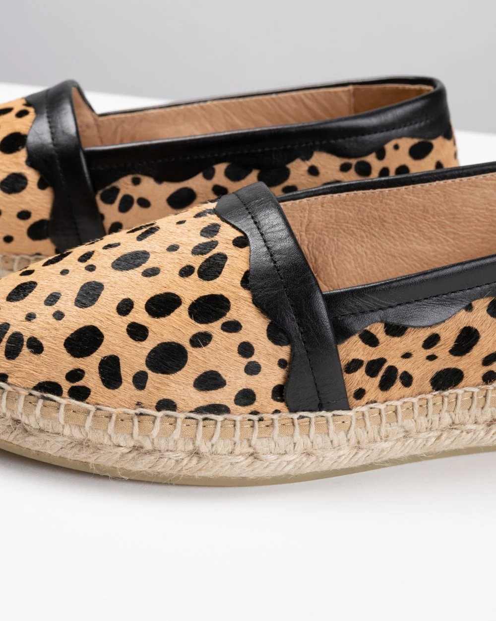 Kanna Dora Pony Womens Espadrilles - Image 2