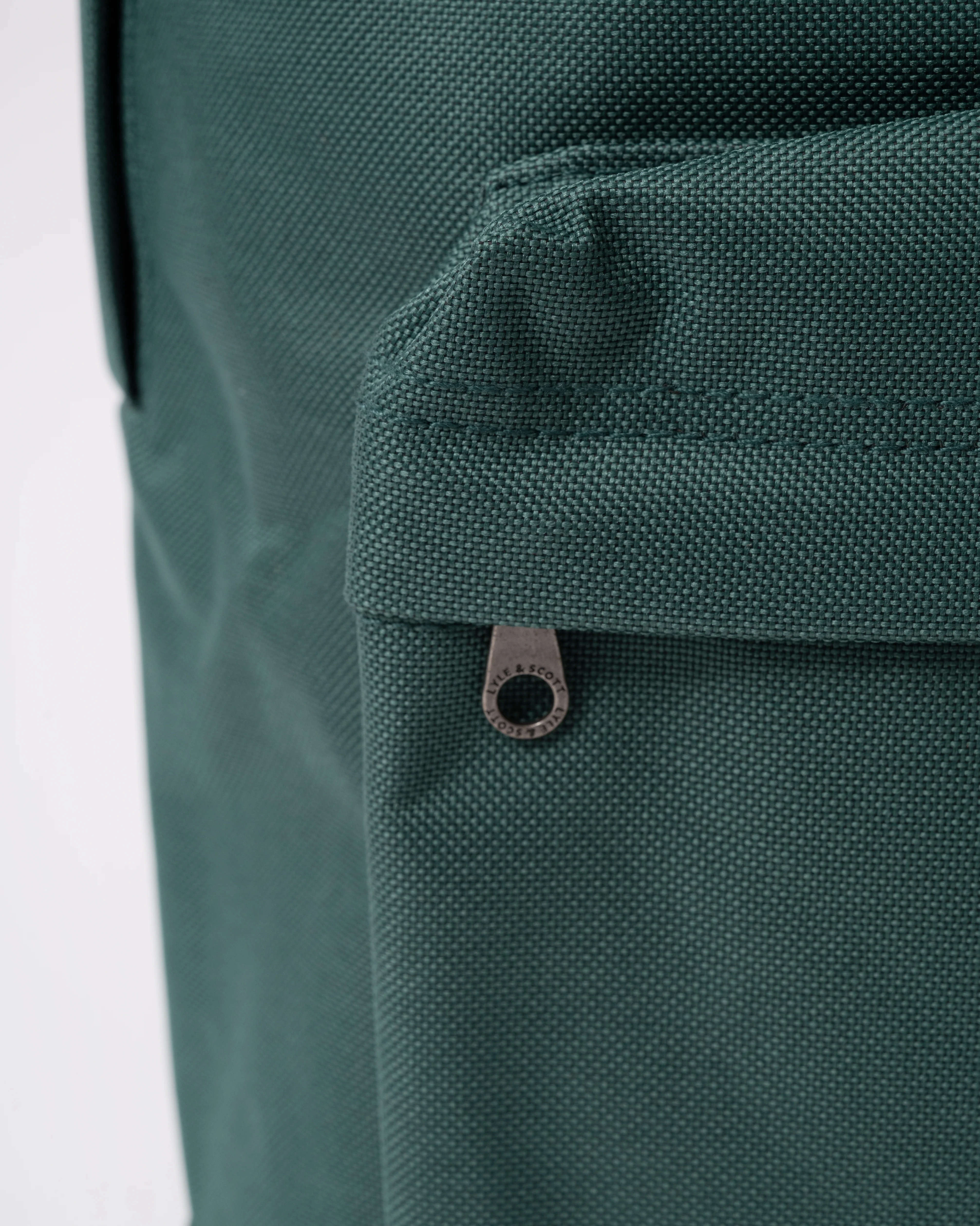 Lyle & Scott Backpack - W130 Everglade - Image 4