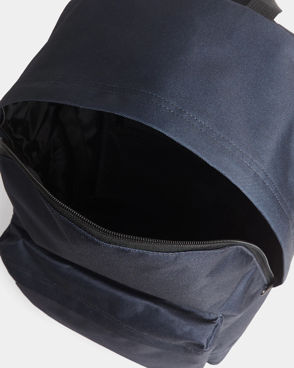 Lyle & Scott Backpack - Z271 Dark Navy - Image 2