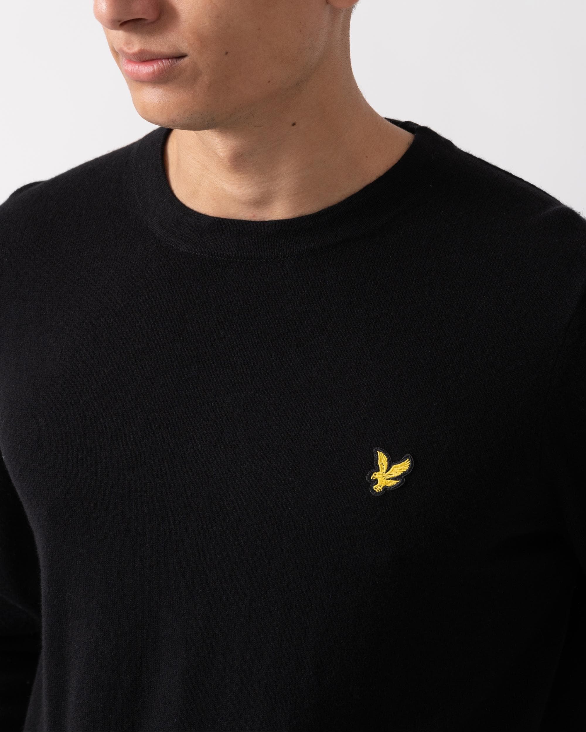 Lyle & Scott Cotton Merino Mens Crew Neck Jumper - Z865 Jet Black - Image 2