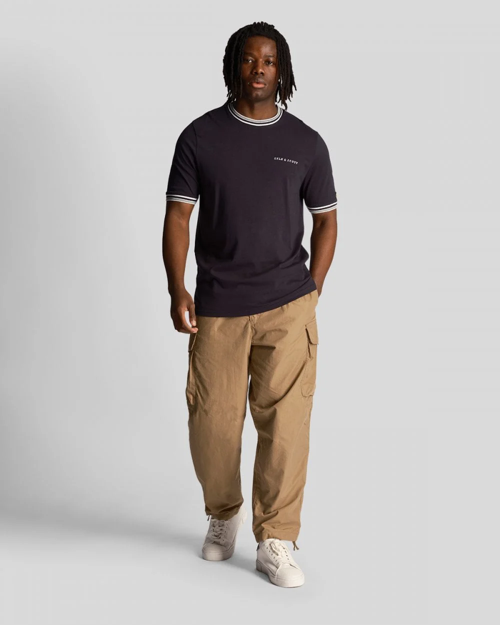 Lyle & Scott Embroidered Mens Tipped T-Shirt - Image 3