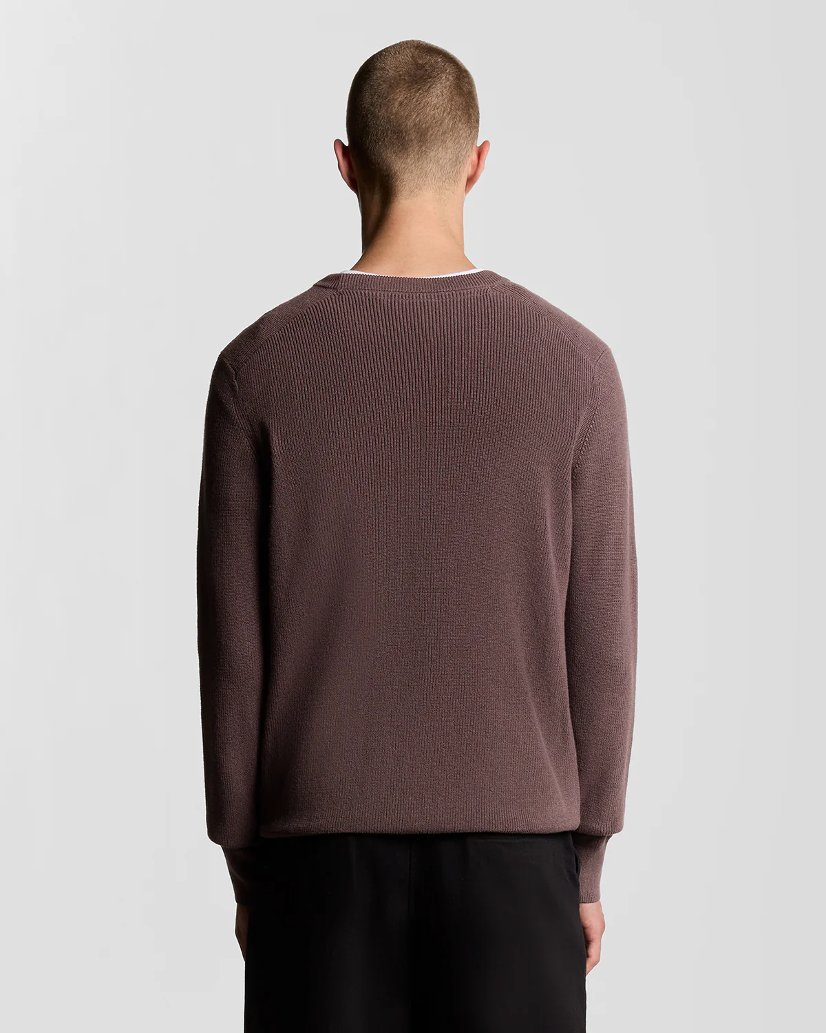 Lyle & Scott Engineered Rib Crew Neck - X863 Espresso - Image 4