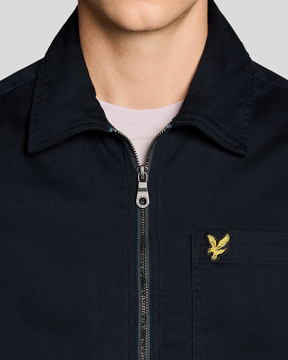 Lyle & Scott Enzyme Wash Mens Zip Overshirt - Z271 Dark Navy - Image 2