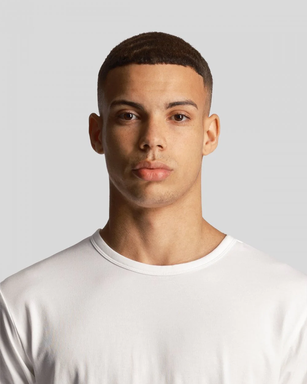 Lyle & Scott Mens Basic 3 Pack T-shirt - X044 Jet Black/Mid Grey Marl/White - Image 7