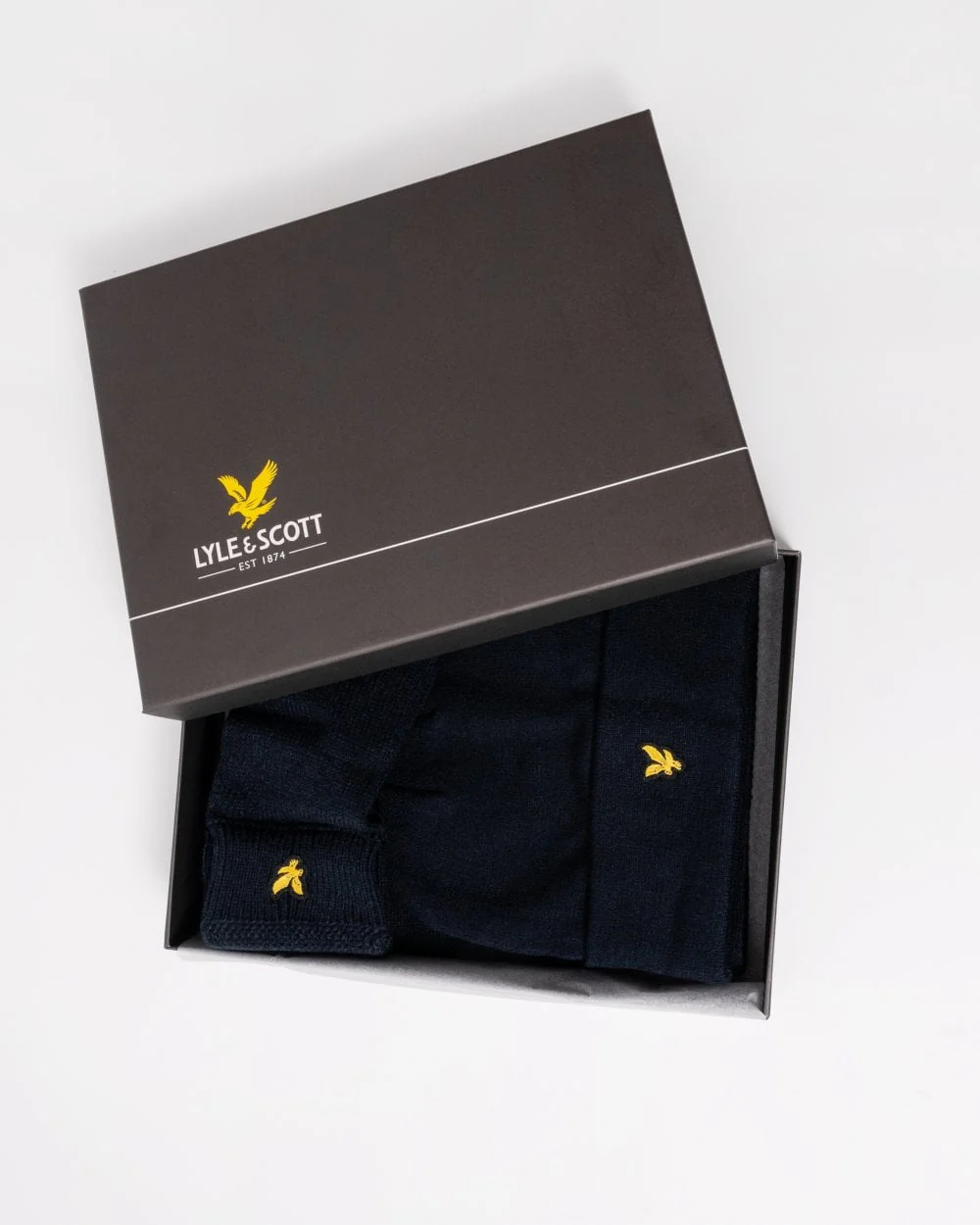 Lyle & Scott Mens Checked Scarf and Beanie Gift Set - Image 2