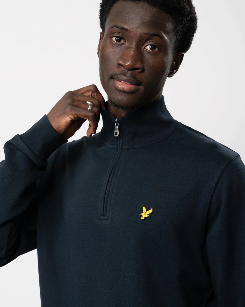Lyle & Scott Mens Embroidered Quarter Zip Sweatshirt - Z271 Dark Navy - Image 2