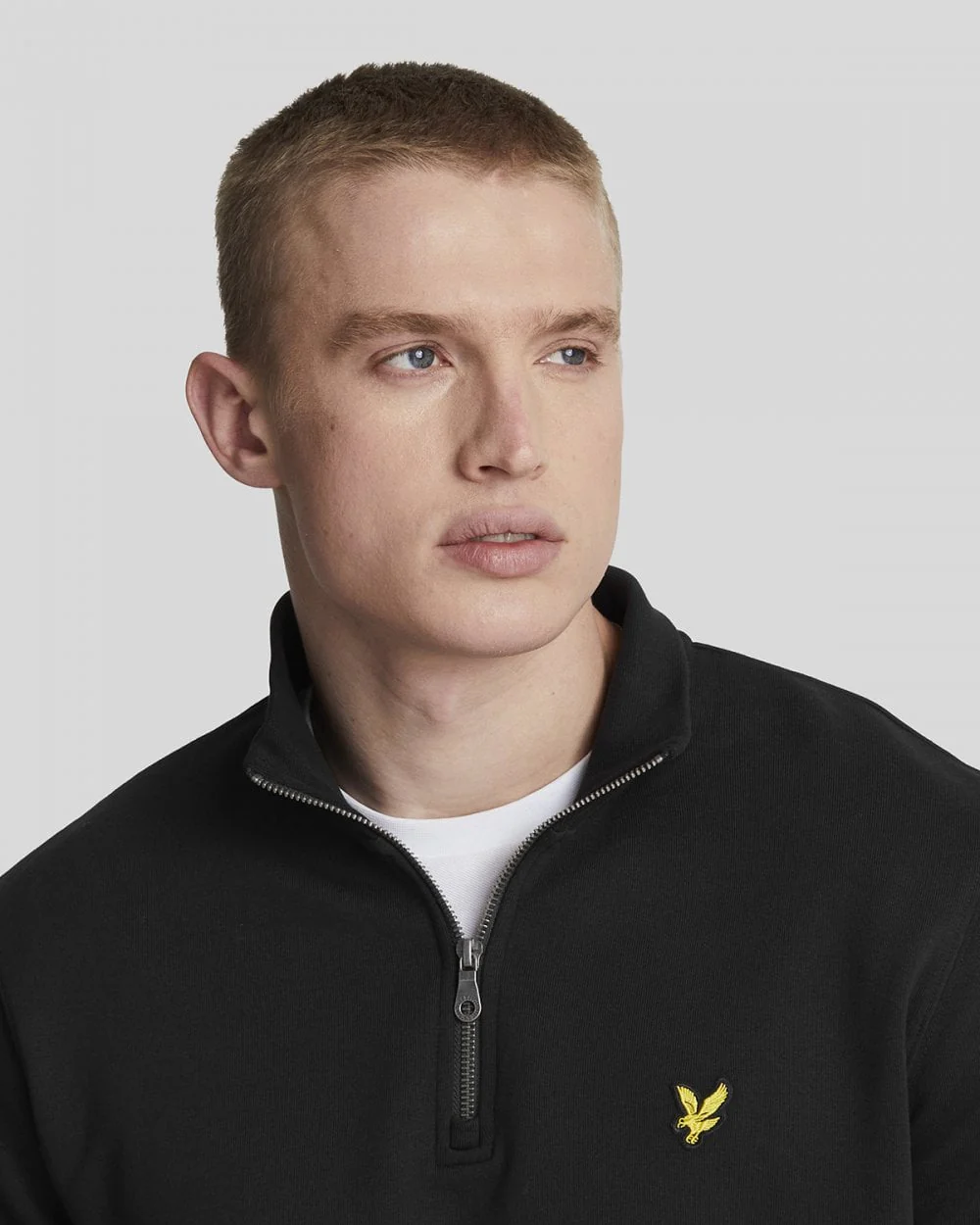 Lyle & Scott Mens Embroidered Quarter Zip Sweatshirt - Z865 Jet Black - Image 2