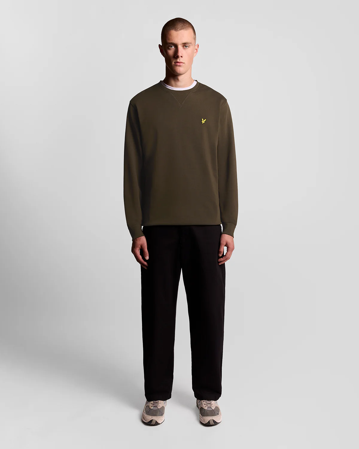 Lyle & Scott Mens Sweatshirt ML424VOG - W485 Olive - Image 3