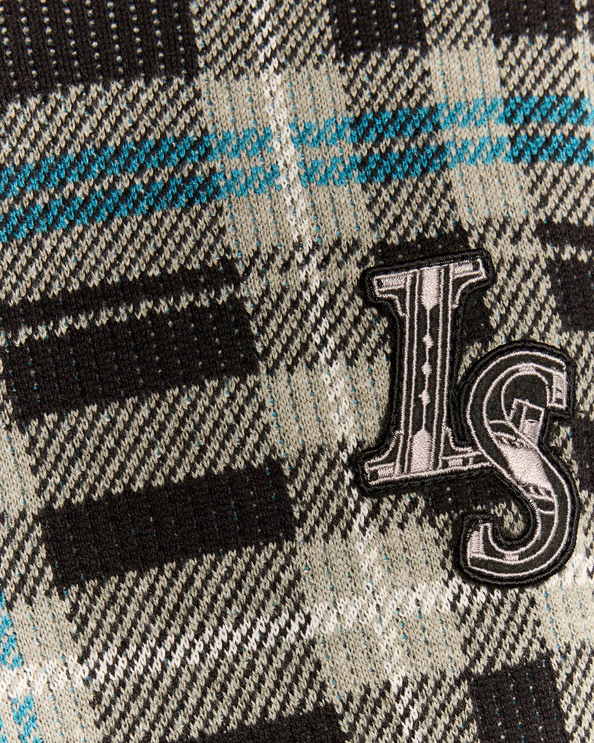 Lyle & Scott Ribbed Jacquard Tartan Crew Neck - X977 Jet Black/Mid Grey Marl - Image 5