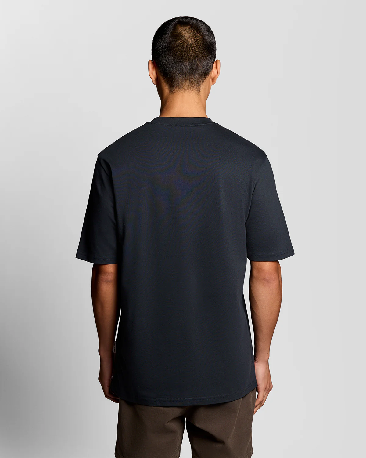 Lyle & Scott Rubber Duck Mens Graphic T-Shirt - Z271 Dark Navy - Image 4