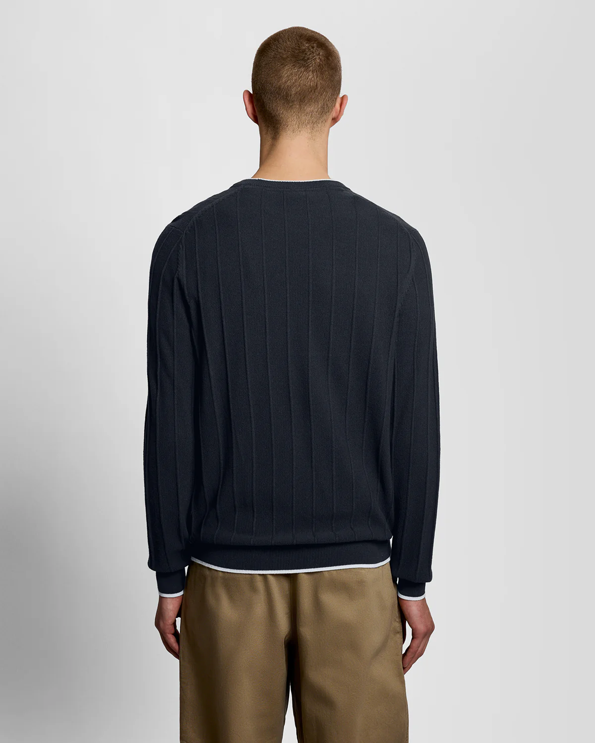 Lyle & Scott Tipped Pique Mens Knitted Jumper - Z271 Dark Navy - Image 4