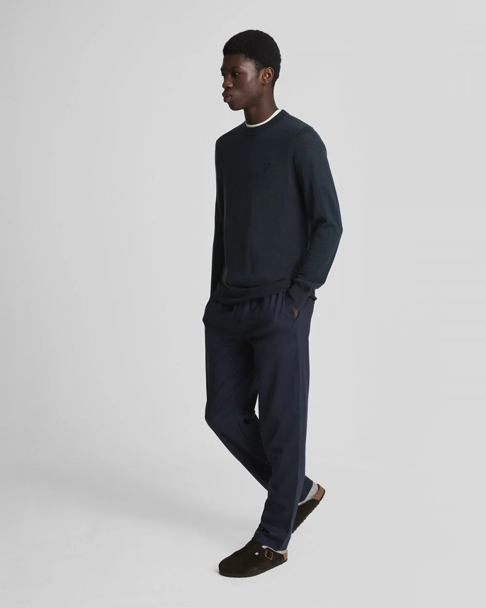 Lyle & Scott Tonal Eagle Merino Mens Crew Neck Jumper - Z271 Dark Navy - Image 3