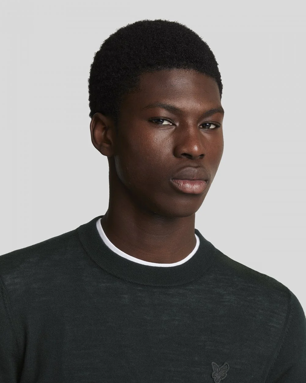 Lyle & Scott Tonal Eagle Merino Mens Crew Neck Jumper - Z865 Jet Black - Image 2