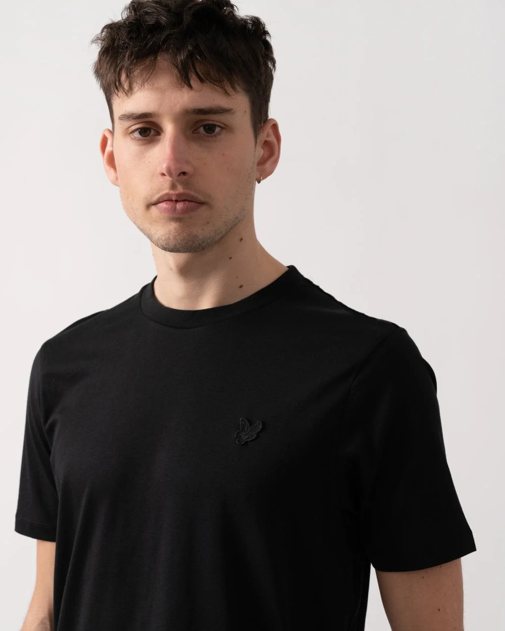 Lyle & Scott Tonal Eagle Superfine Cotton Mens T-Shirt - Z865 Jet Black - Image 2