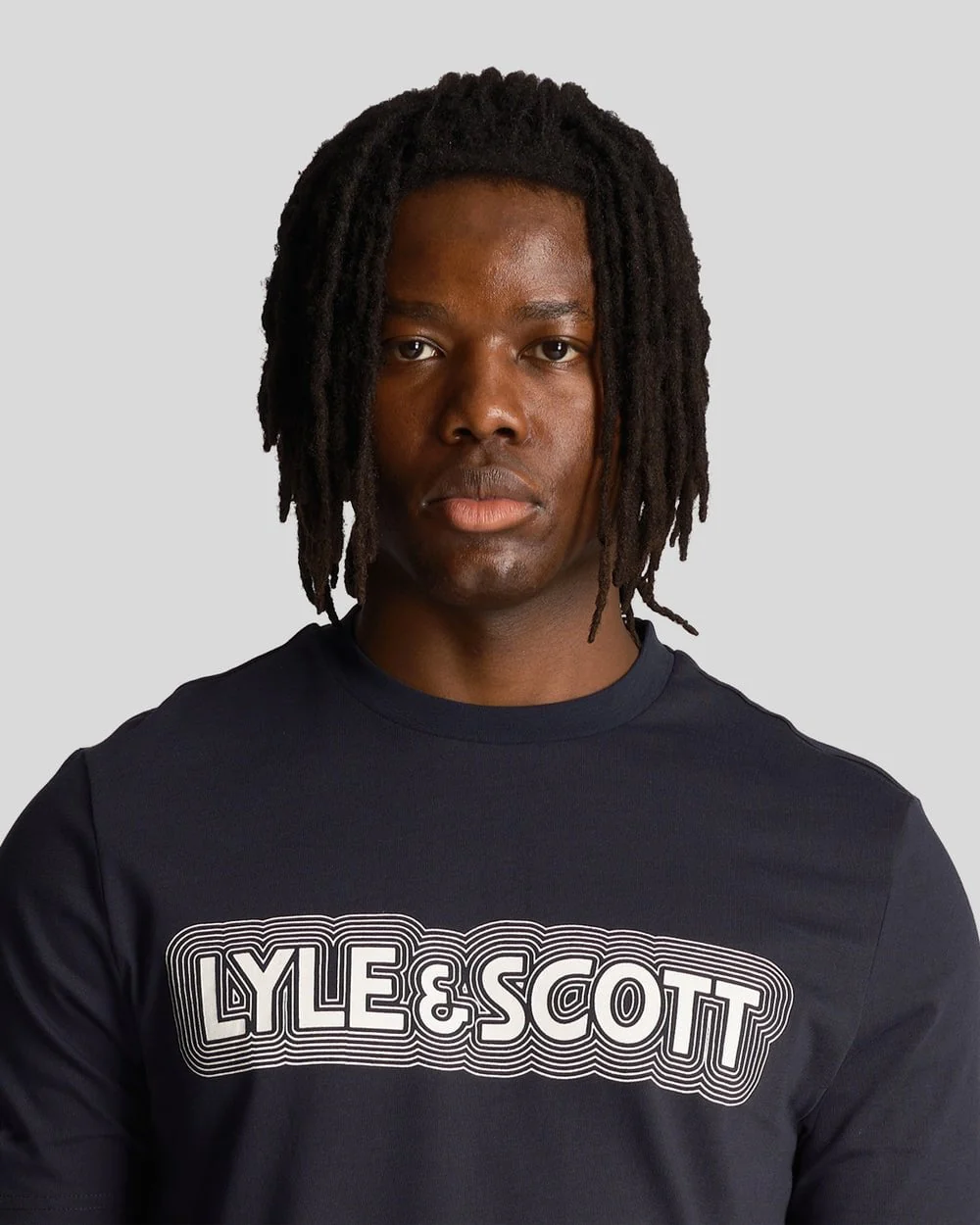 Lyle & Scott Vibrations Print Mens T-Shirt - Z271 Dark Navy - Image 2