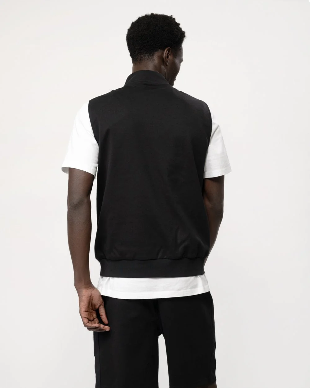 Moose Knuckles Air Mens Down Explorer Vest - Image 2