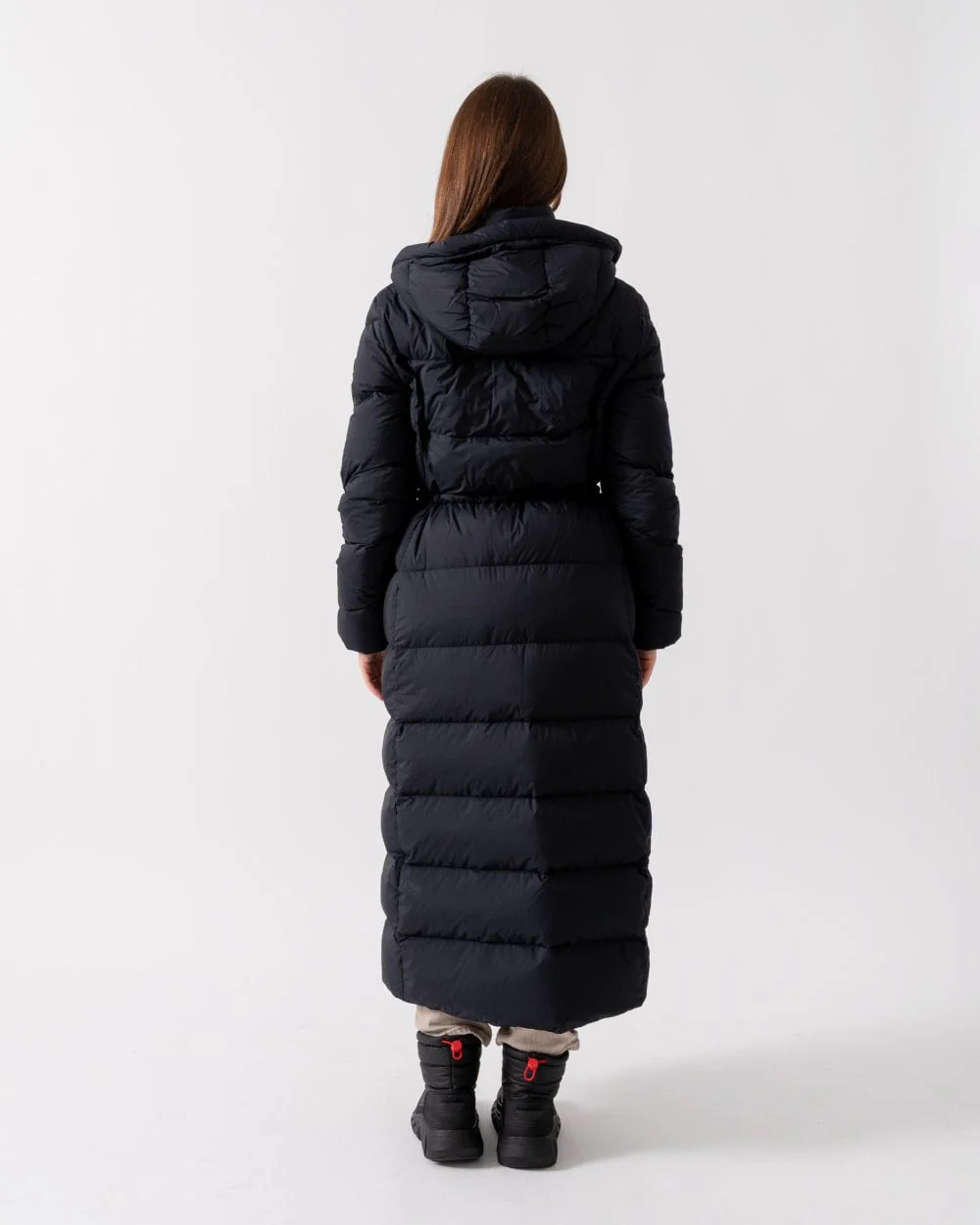 Moose Knuckles Belle Cote Womens Long Puffer Jacket - Image 4