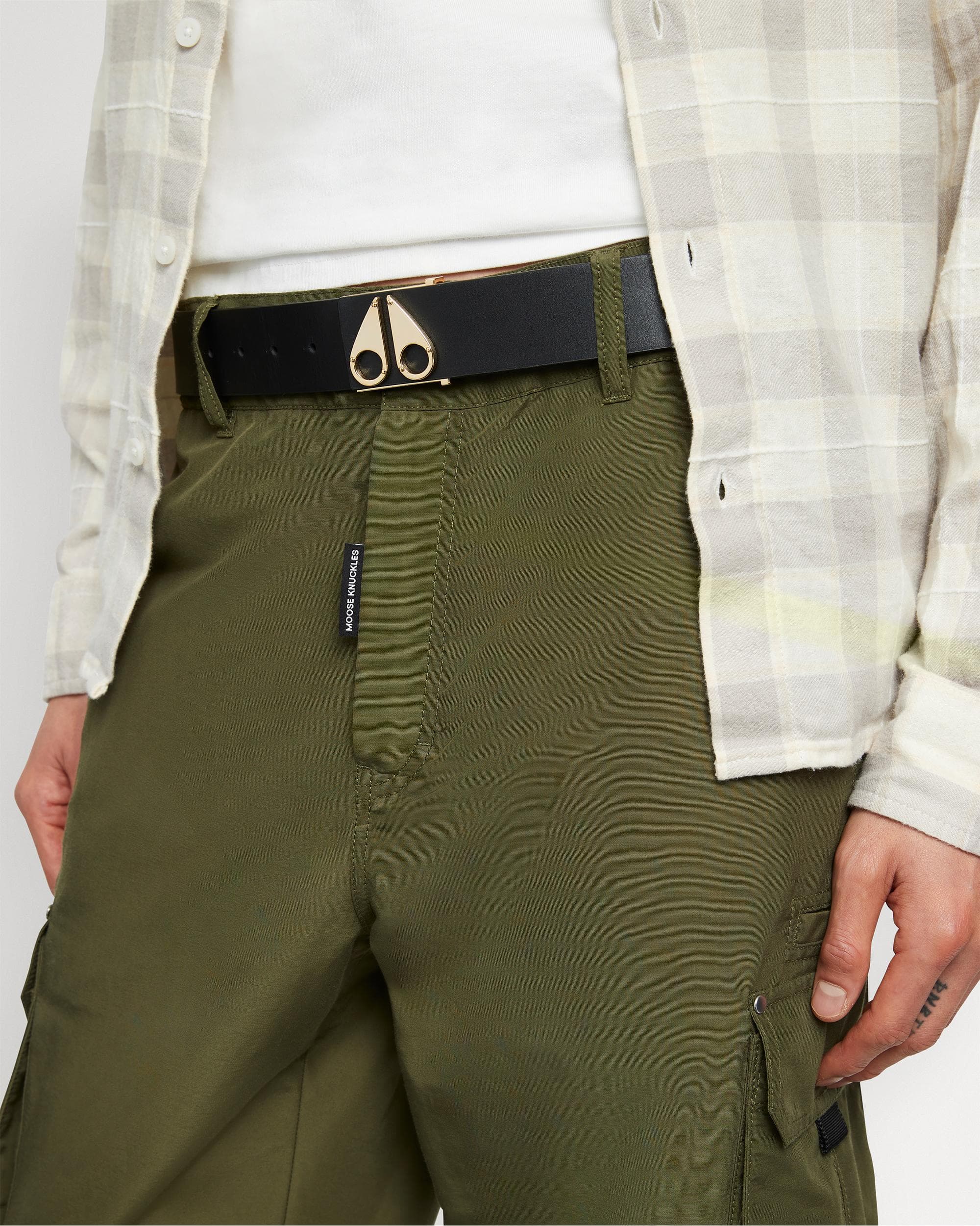 Moose Knuckles Mens Gold Logo Icon Belt - Image 4