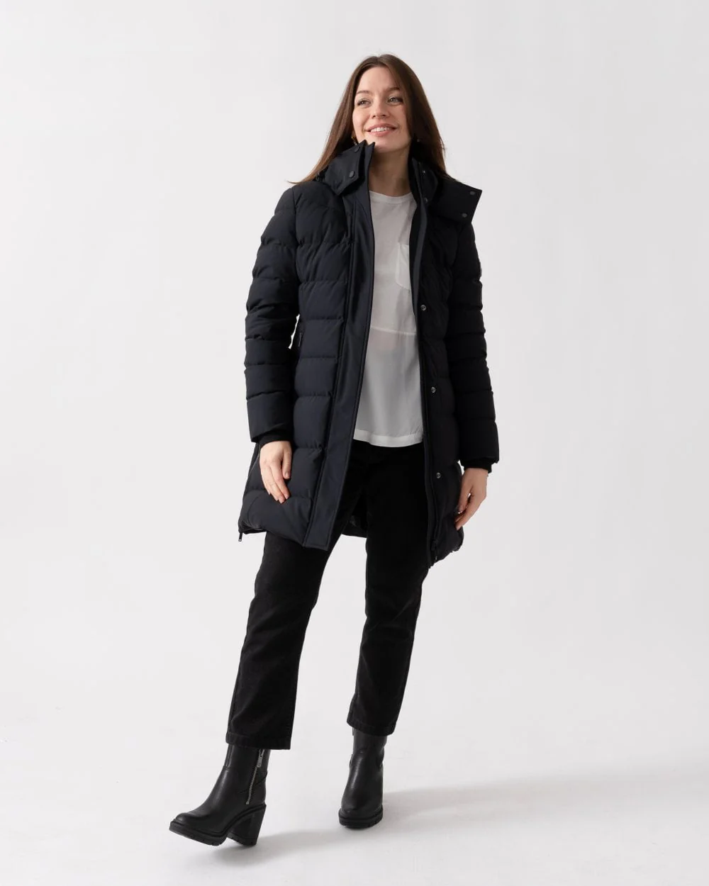 Moose Knuckles Watershed 3 Womens Parka - Image 3