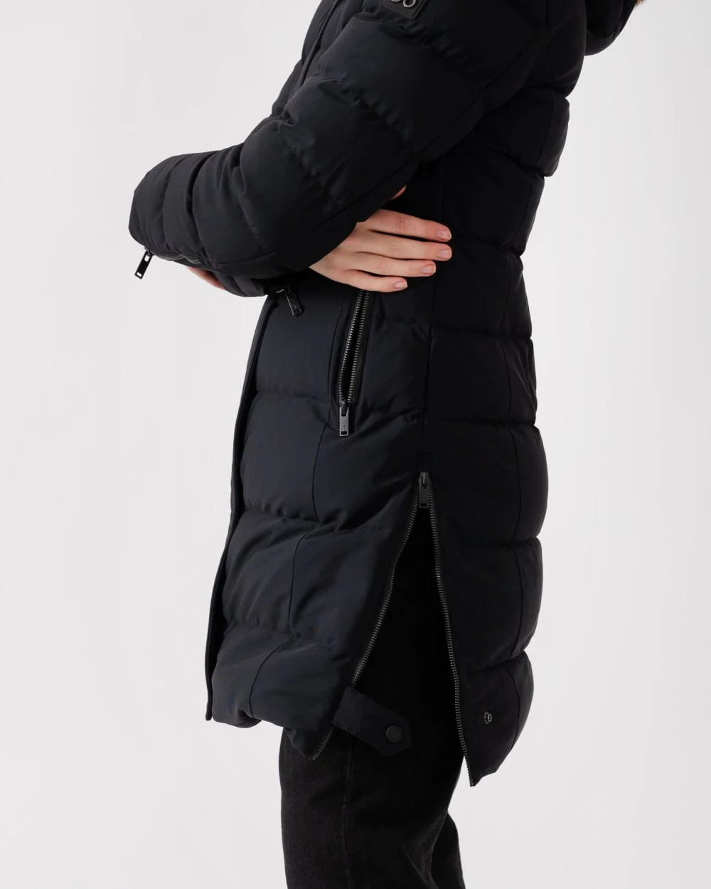 Moose Knuckles Watershed 3 Womens Parka - Image 4