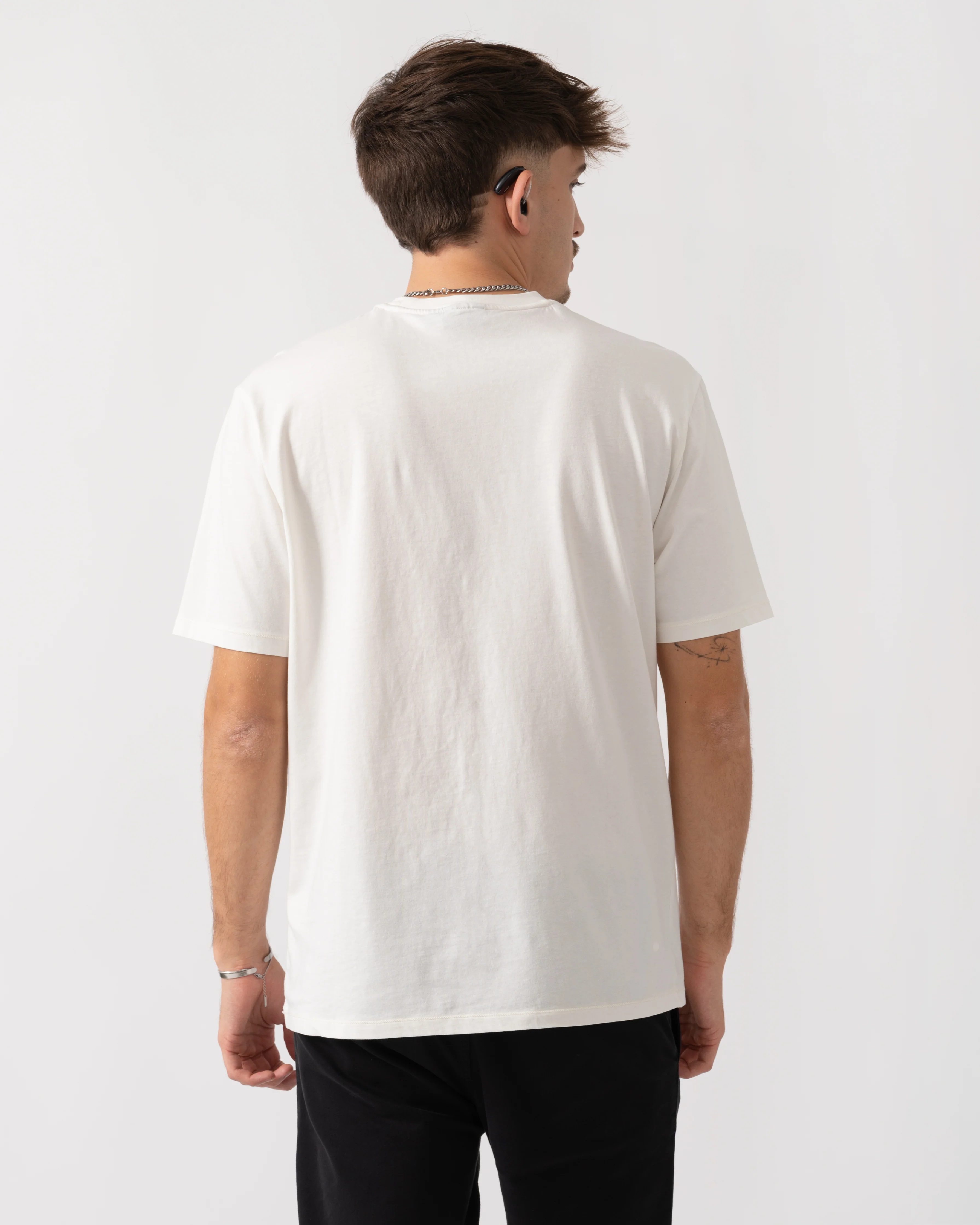 Napapijri Badge Mens Short Sleeve T-Shirt - White Heron 206 - Image 4