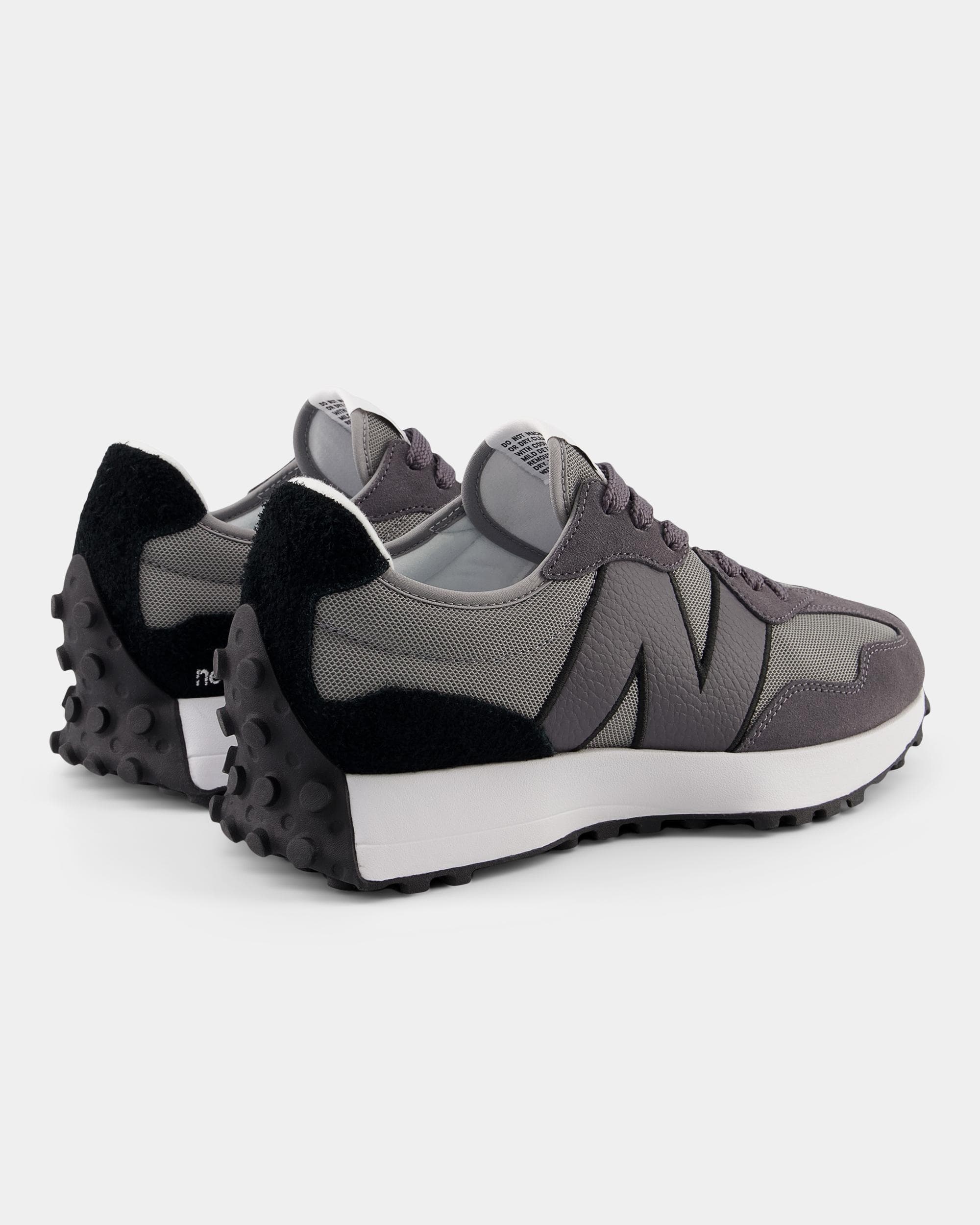 New Balance 327 Sport Pack Unisex Trainers - Image 3