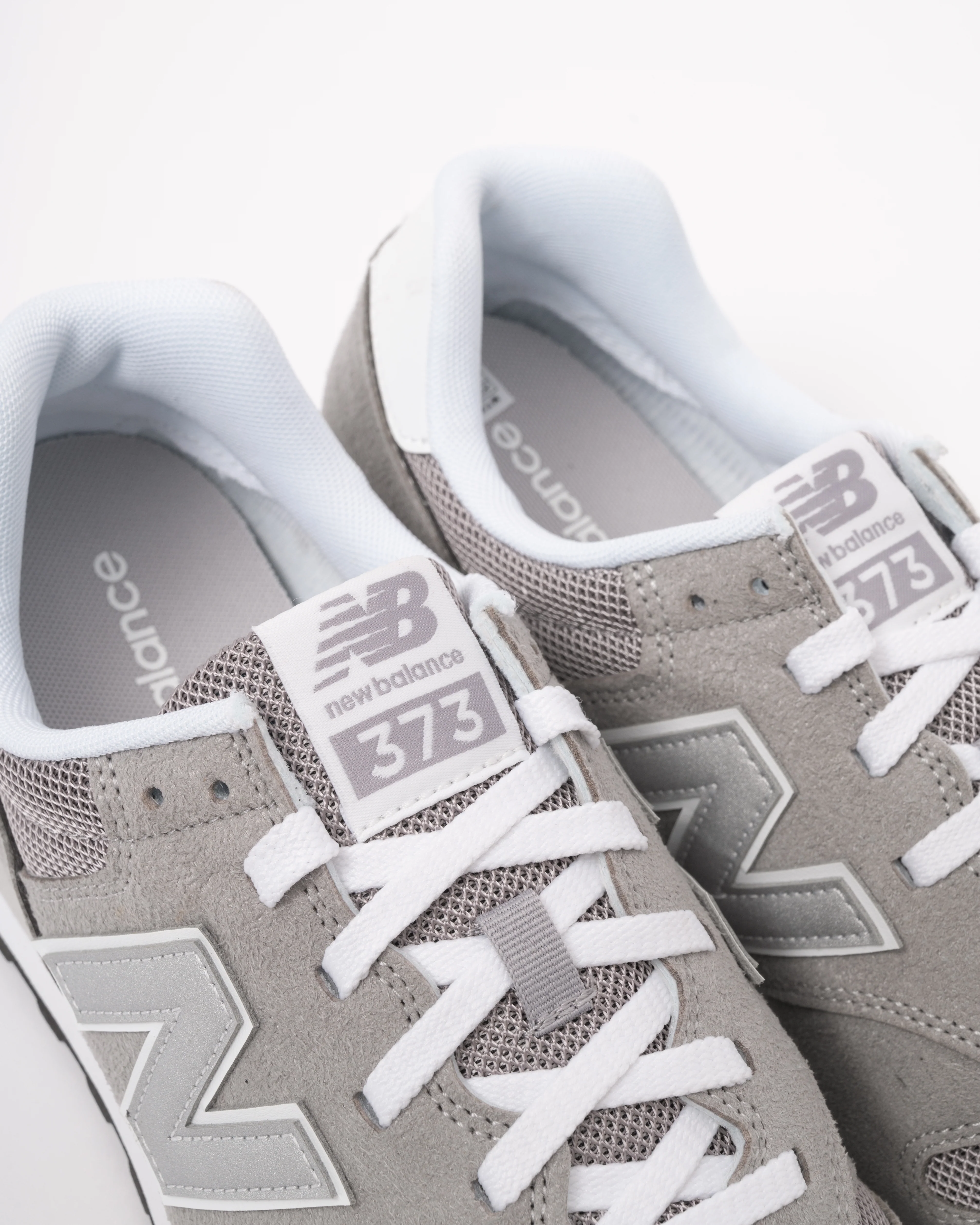 New Balance 373V2 Mens Trainers - Rain Cloud - Image 2