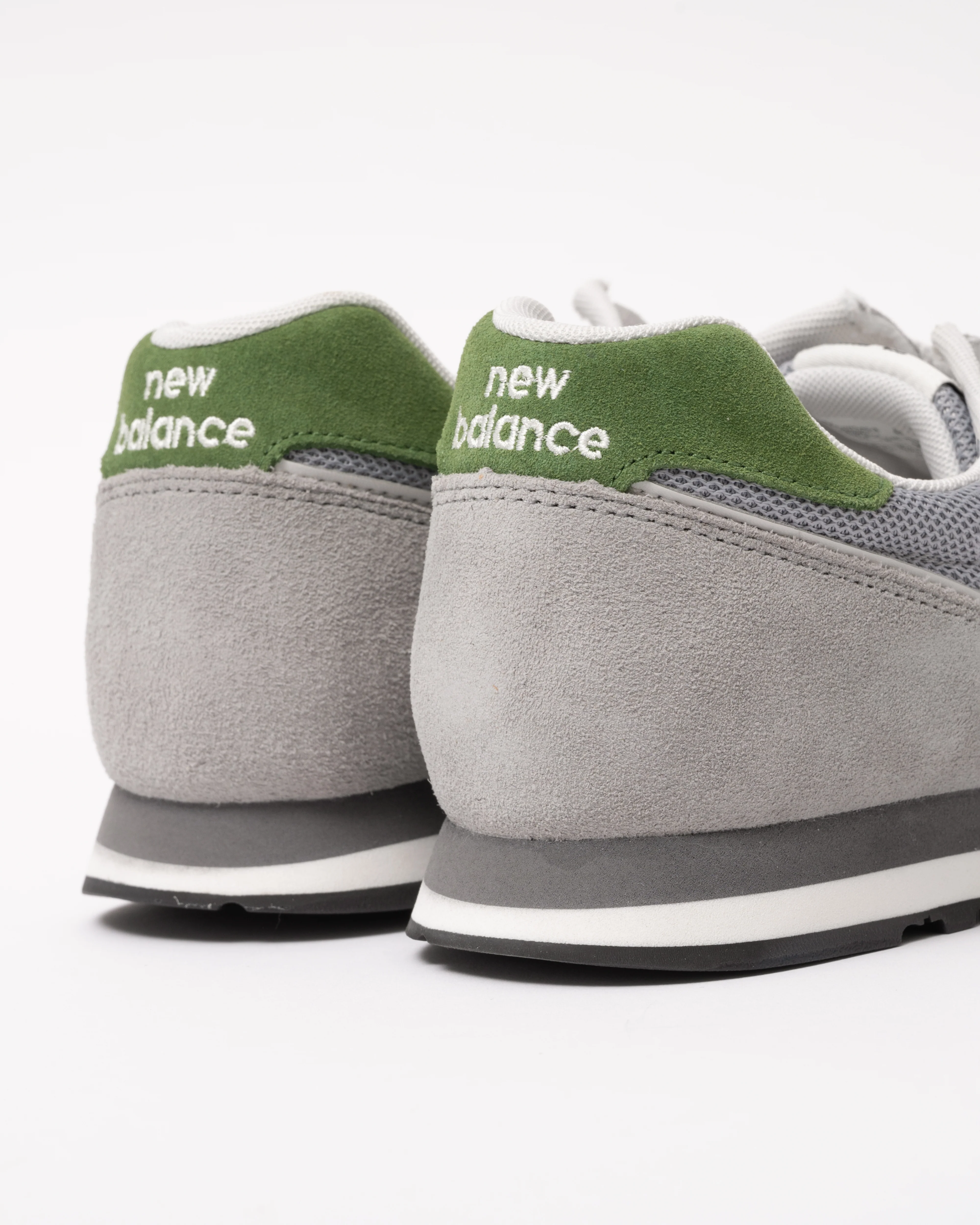 New Balance 373V2 Mens Trainers - Slate Grey/Green - Image 2