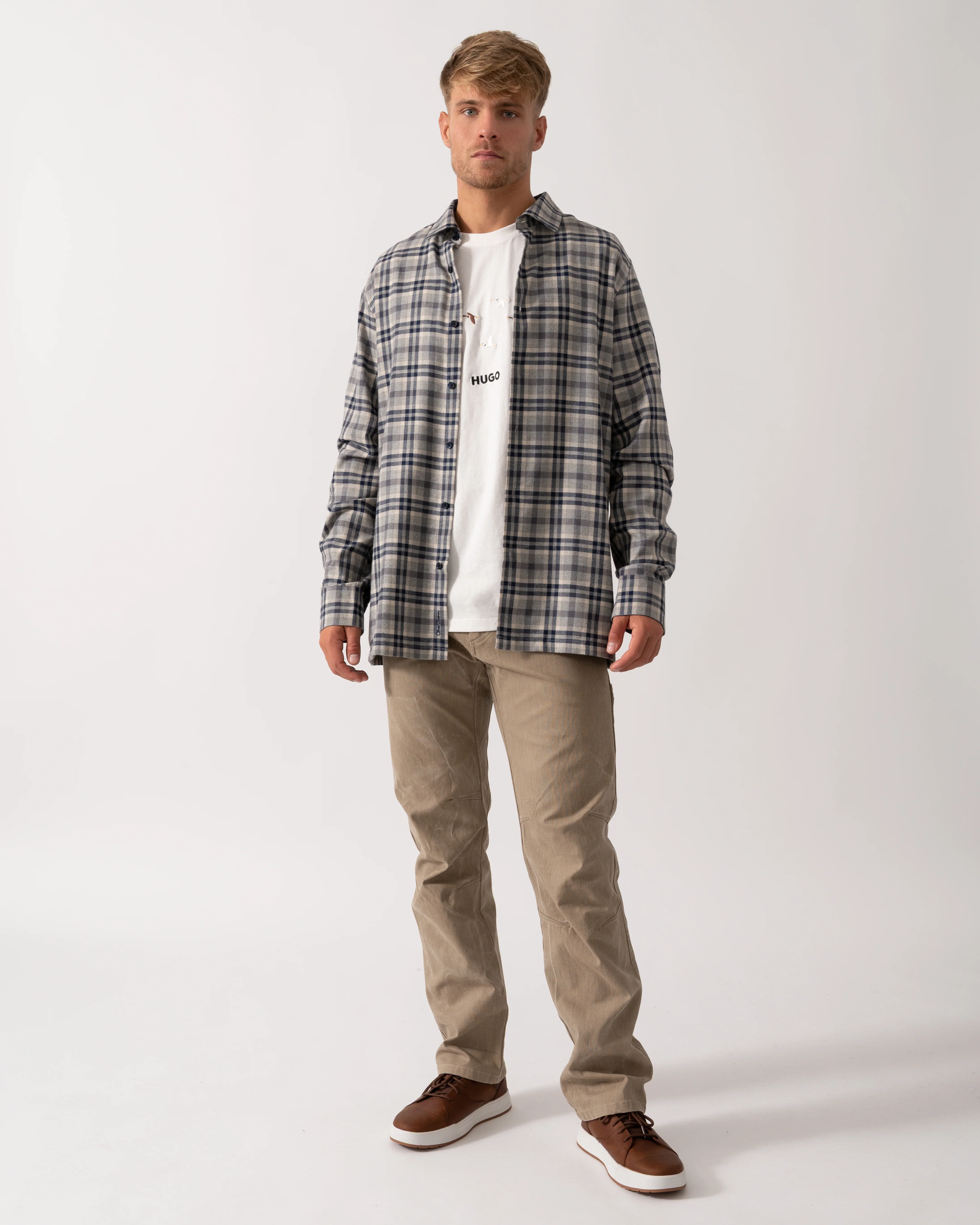 Oliver Sweeney Barnham Mens Long Sleeve Cotton Twill Shirt - Navy/Grey Check - Image 3