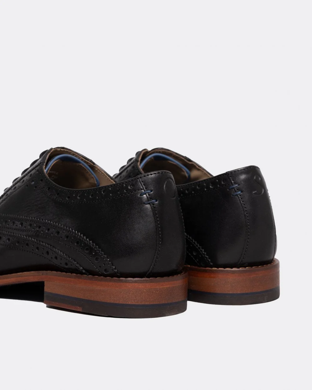 Oliver Sweeney Ledwell Mens Wing Tip Oxford Brogues - Black - Image 6
