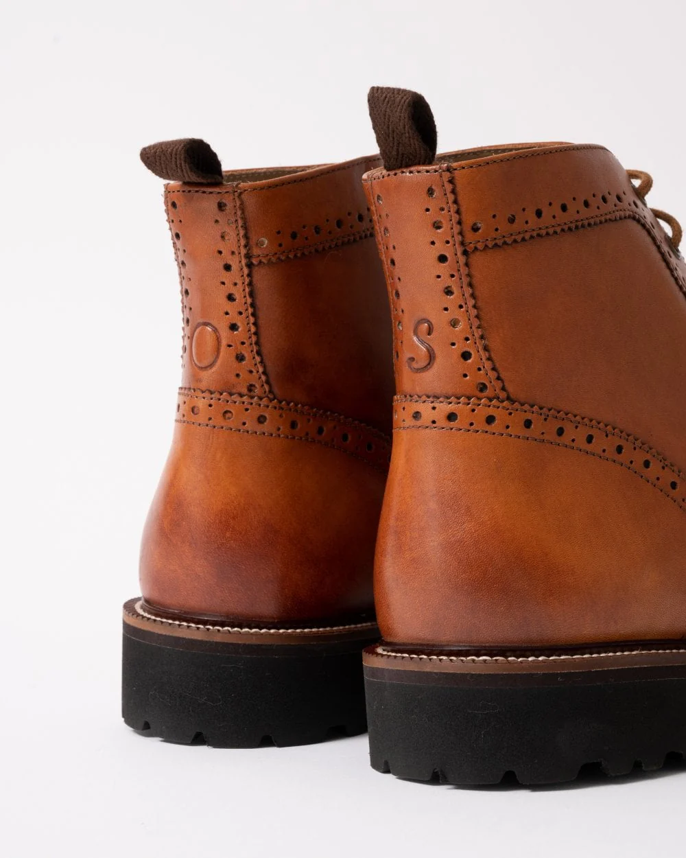 Oliver Sweeney Milbrook Mens Antiqued Leather Brogue Boots - Tan - Image 4