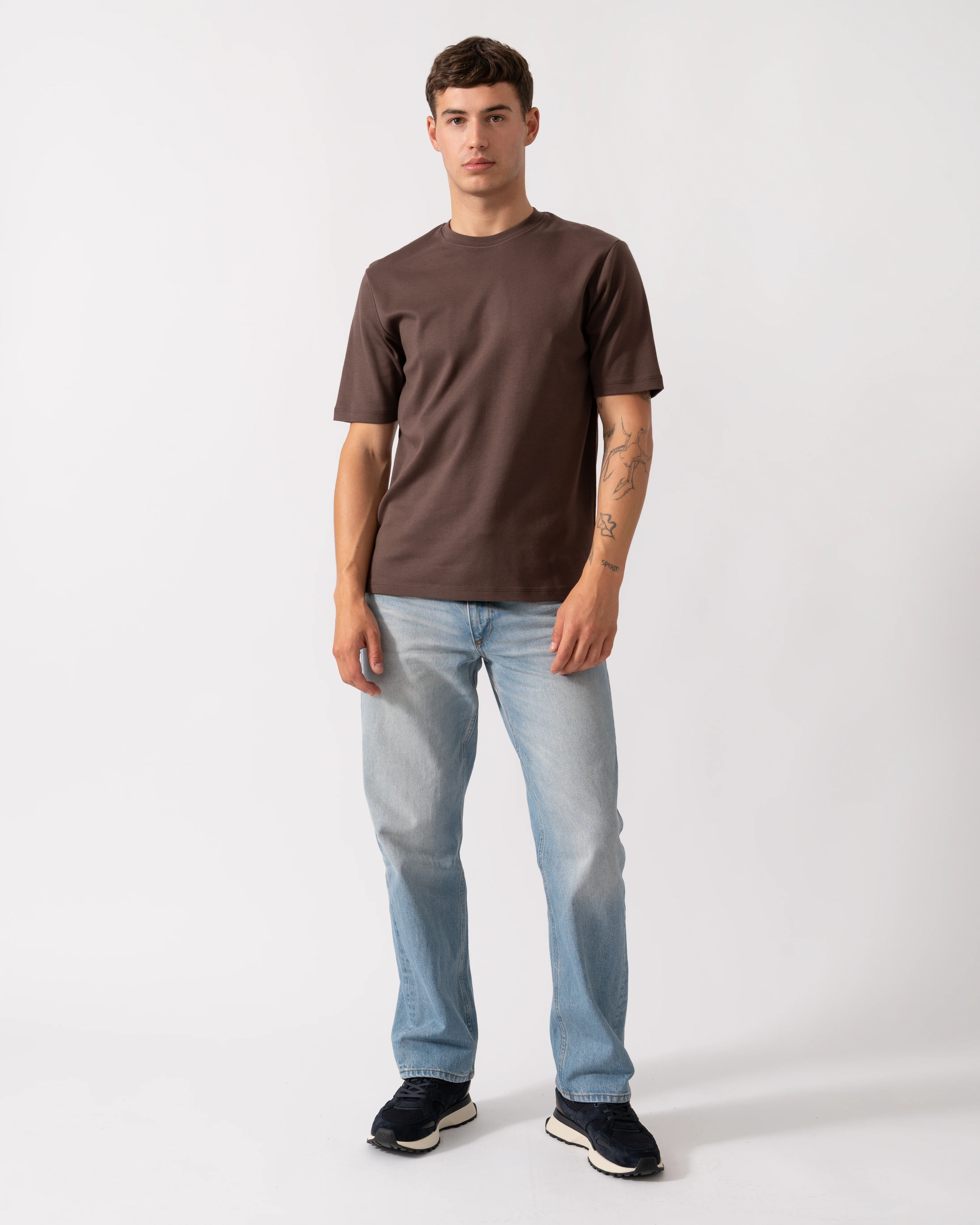 Oliver Sweeney Palmela Mens Crew Neck T-Shirt - Chocolate - Image 2