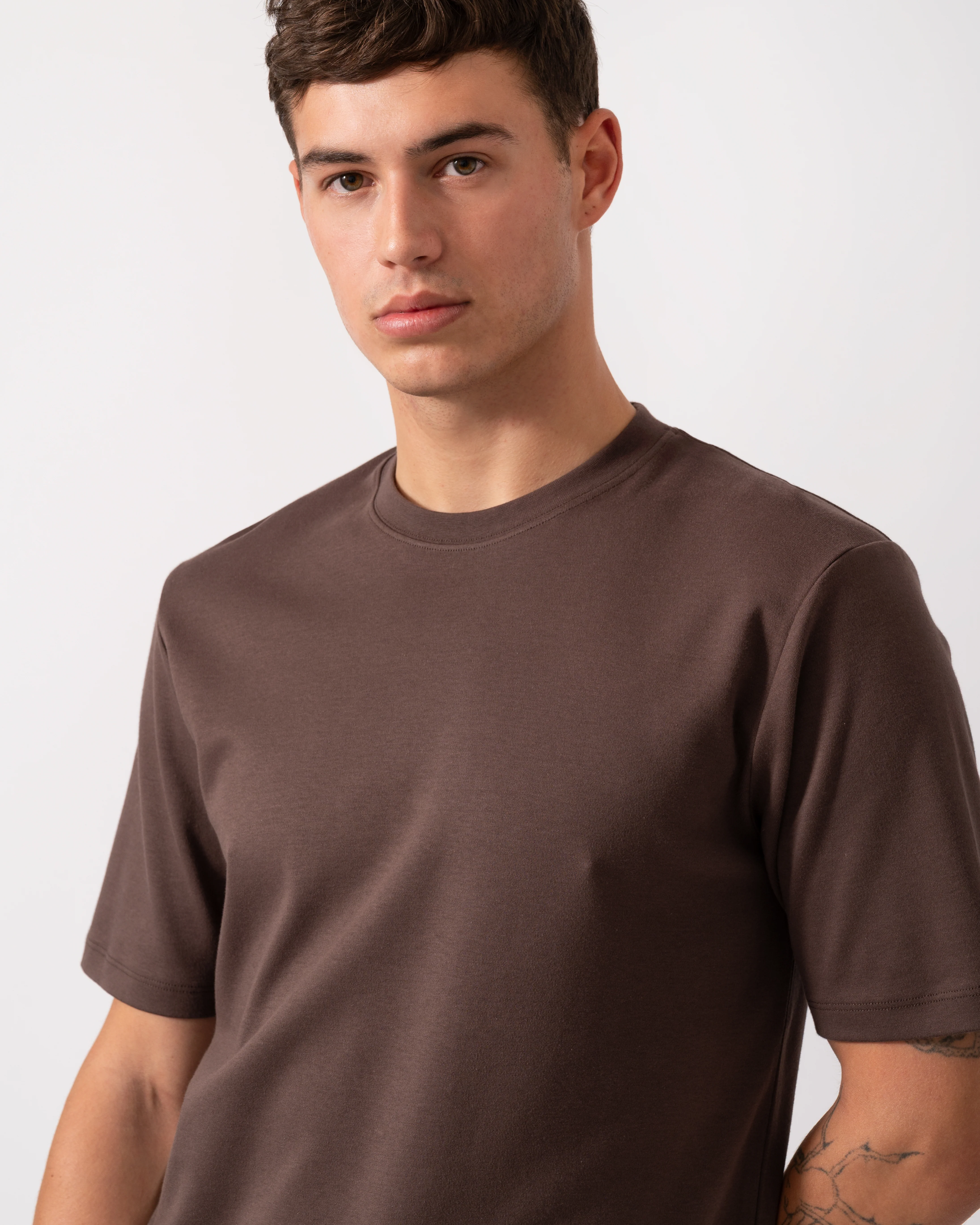 Oliver Sweeney Palmela Mens Crew Neck T-Shirt - Chocolate - Image 3