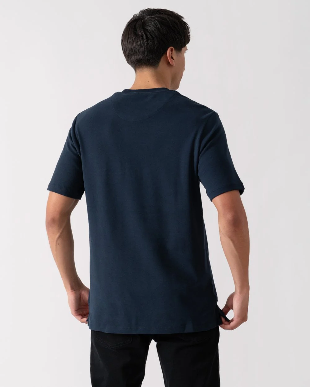 Oliver Sweeney Palmela Mens Crew Neck T-Shirt - Midnight - Image 4