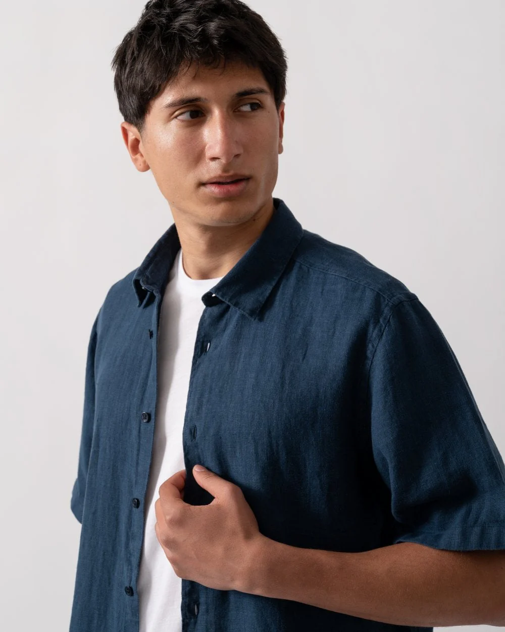 Oliver Sweeney Somerton Mens Short Sleeve Linen Shirt - Navy - Image 2