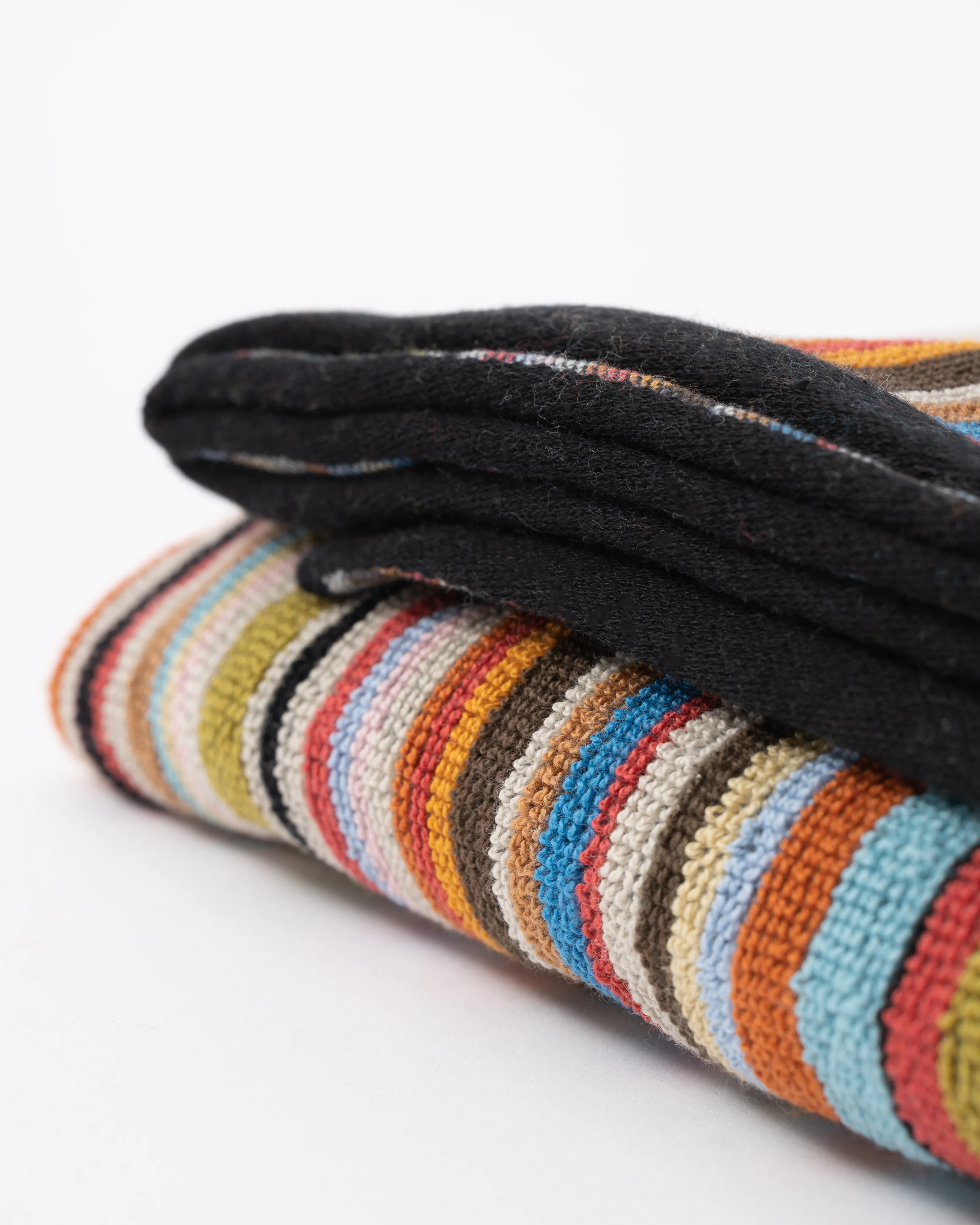 Paul Smith Mens Signature Stripe Towel With Black Trim - 92 Multicolour - Image 2