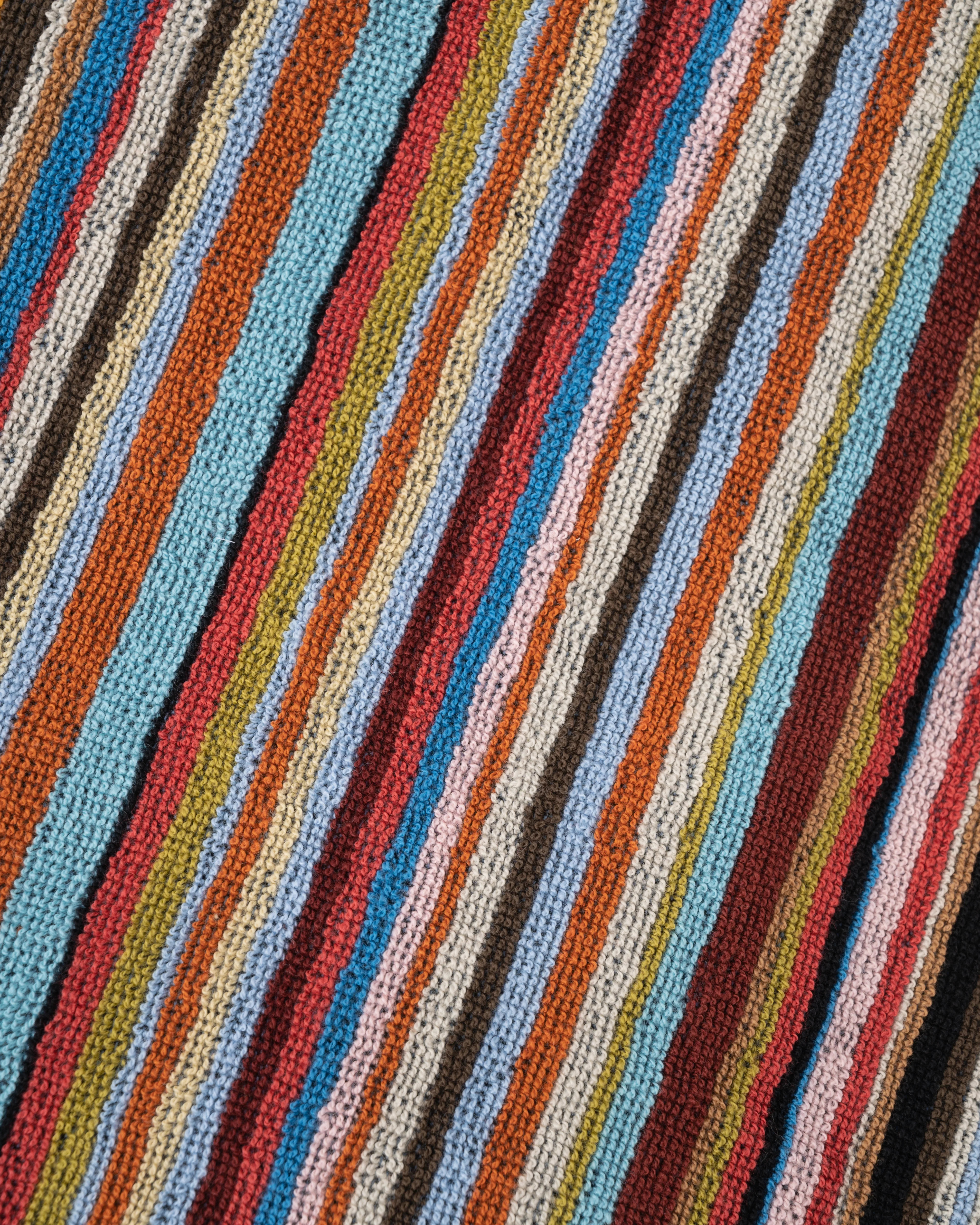 Paul Smith Mens Signature Stripe Towel With Black Trim - 92 Multicolour - Image 3