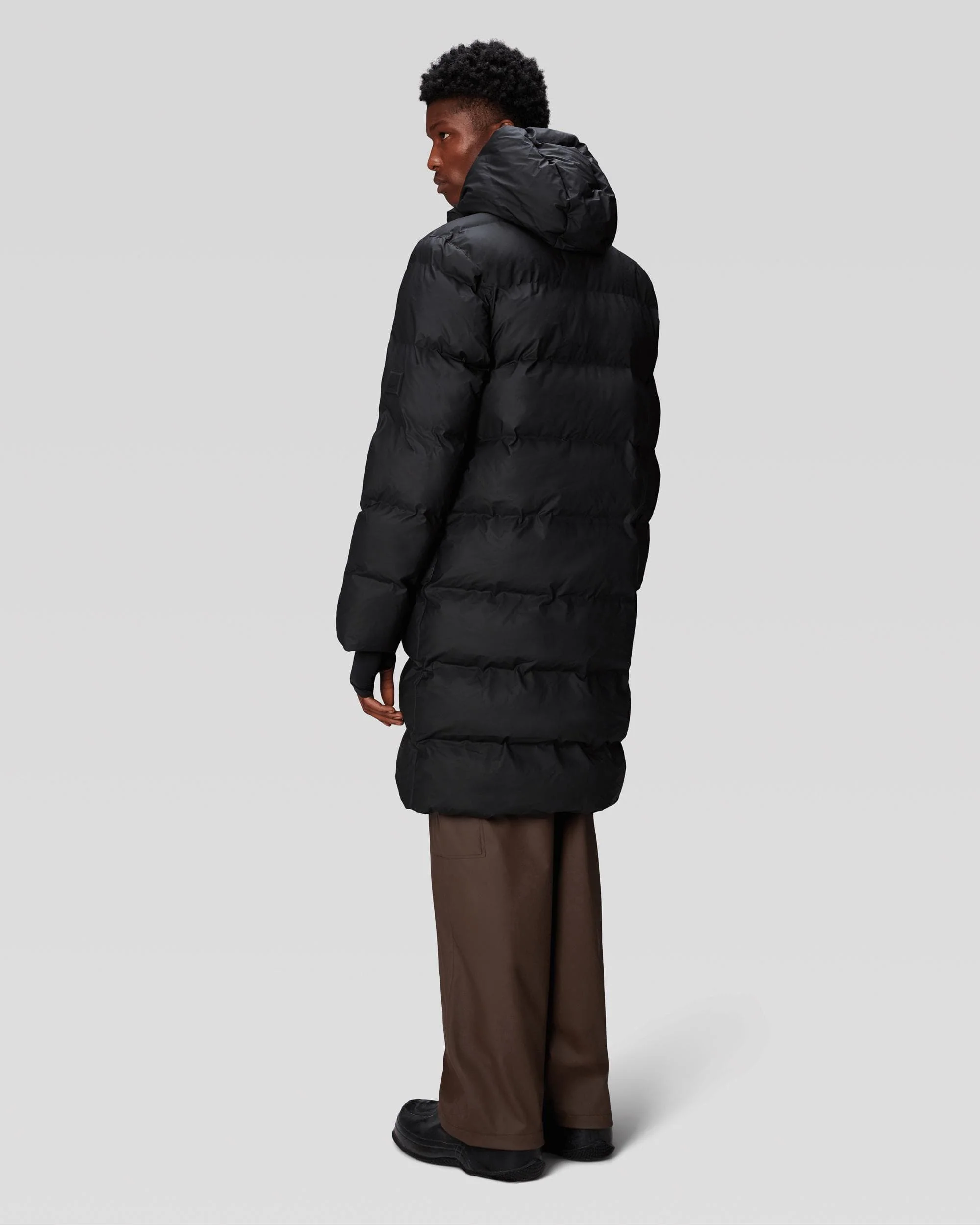 Rains Alta Long Unisex Puffer Jacket - 01 Black - Image 7