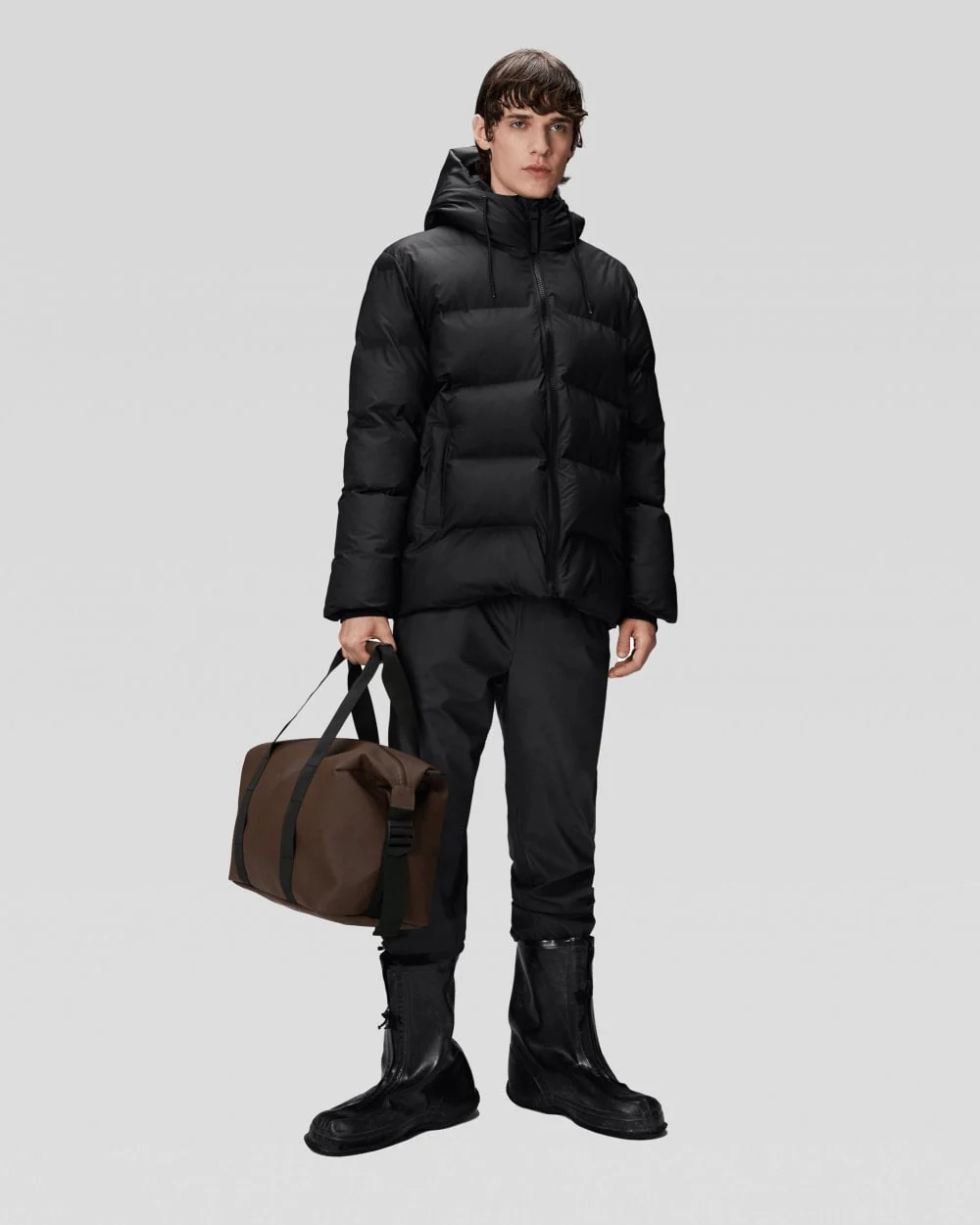 Rains Alta Unisex Puffer Jacket - 01 Black - Image 6